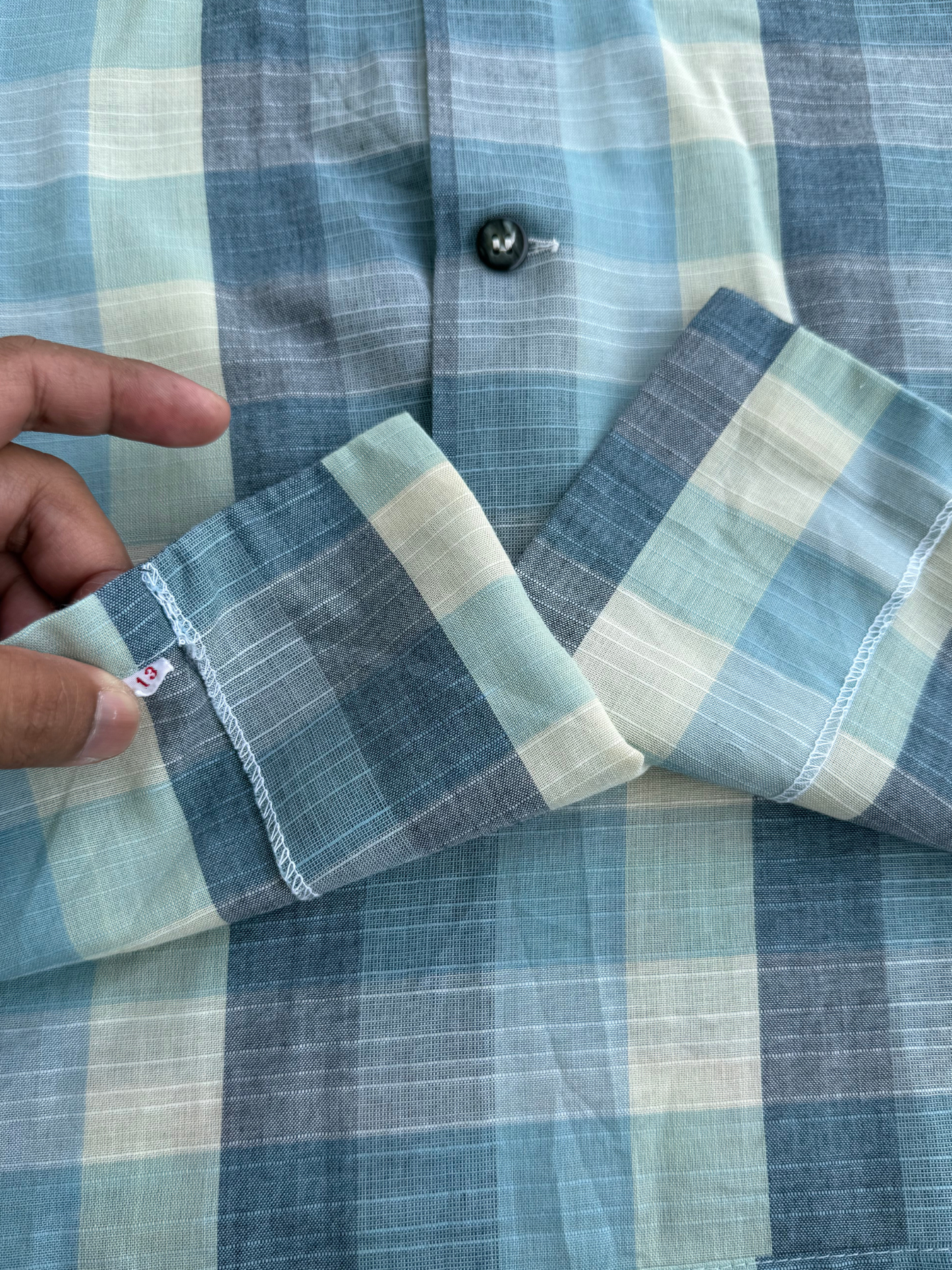 Vintage 1950s Manhattan Breeze-Weave Rayon Blend Shirt