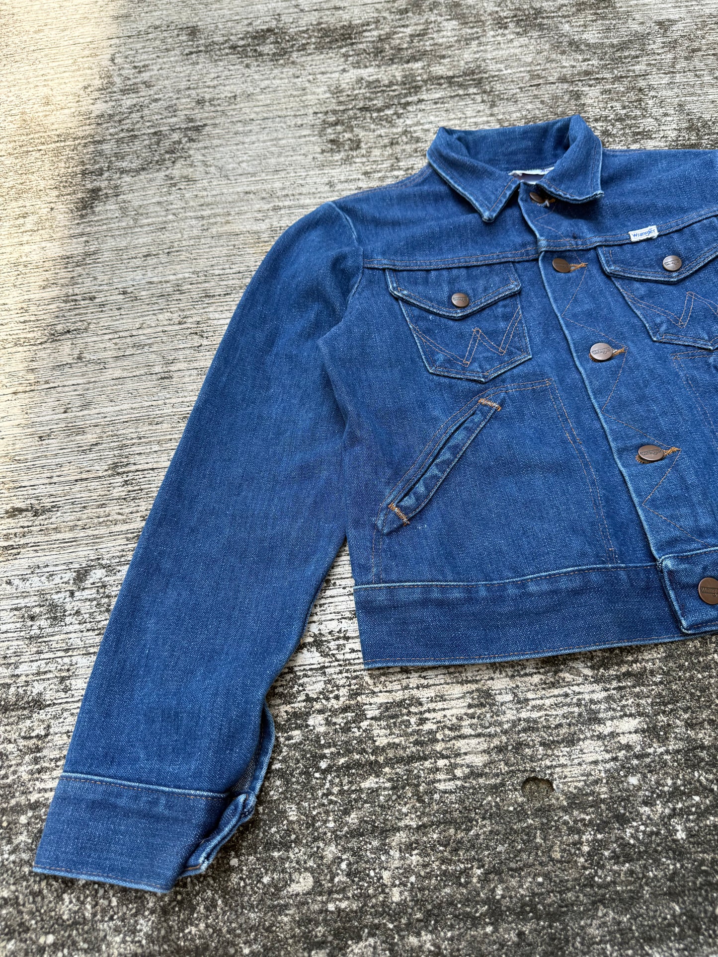 Vintage Wrangler Denim Jacket 1980s with Custom Frida Kahlo Back Patch