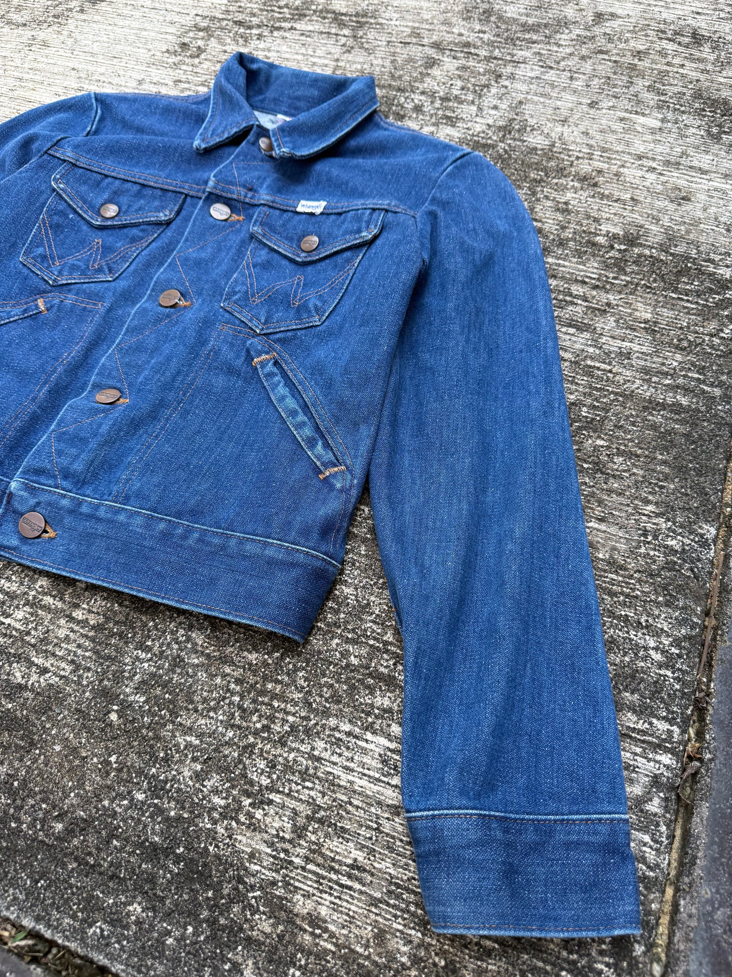 Vintage Wrangler Denim Jacket 1980s with Custom Frida Kahlo Back Patch