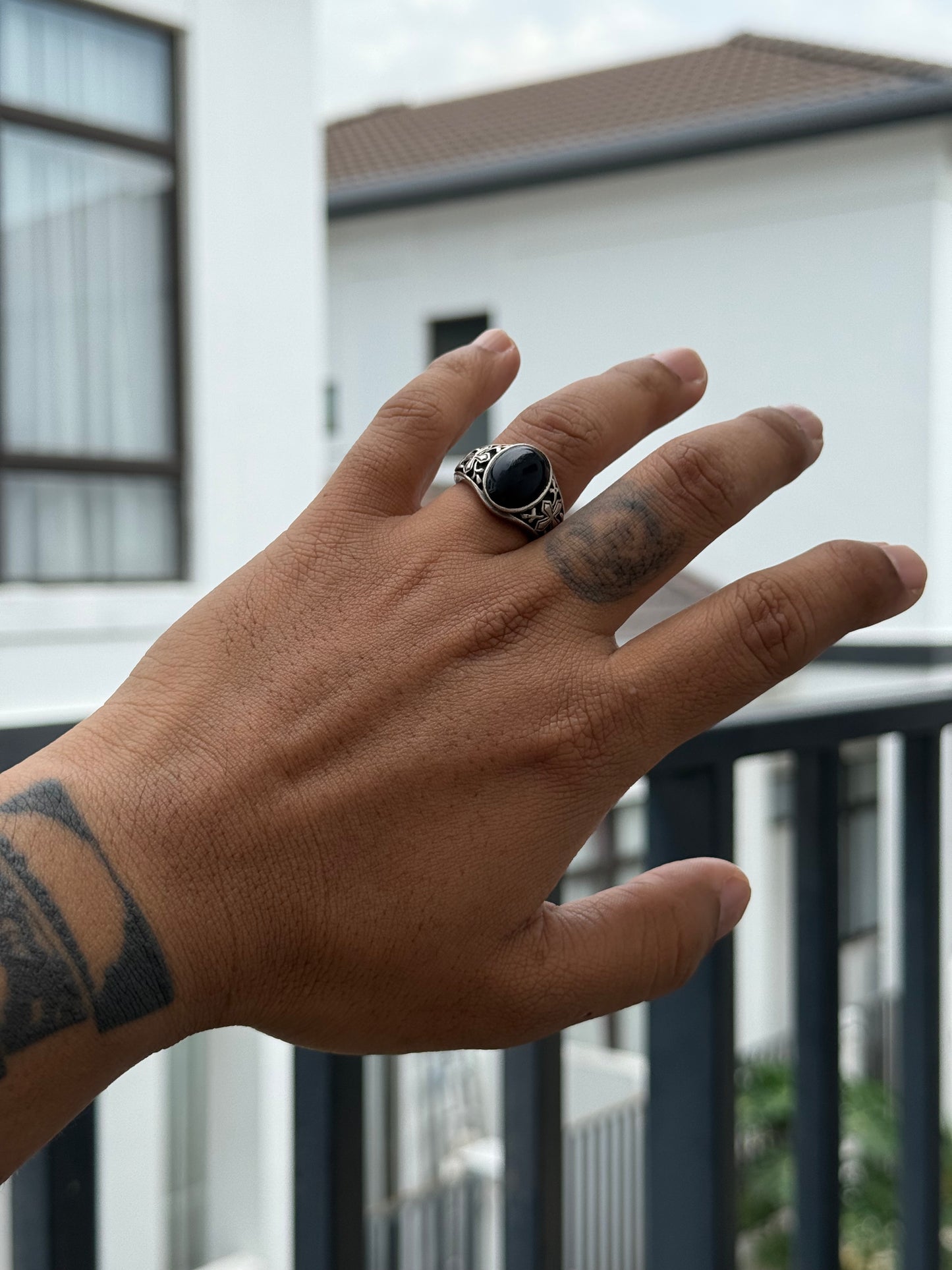 Vintage 1990s Code Z Gothic Cross Ring with Black Onyx – Japanese Silver Jewelry