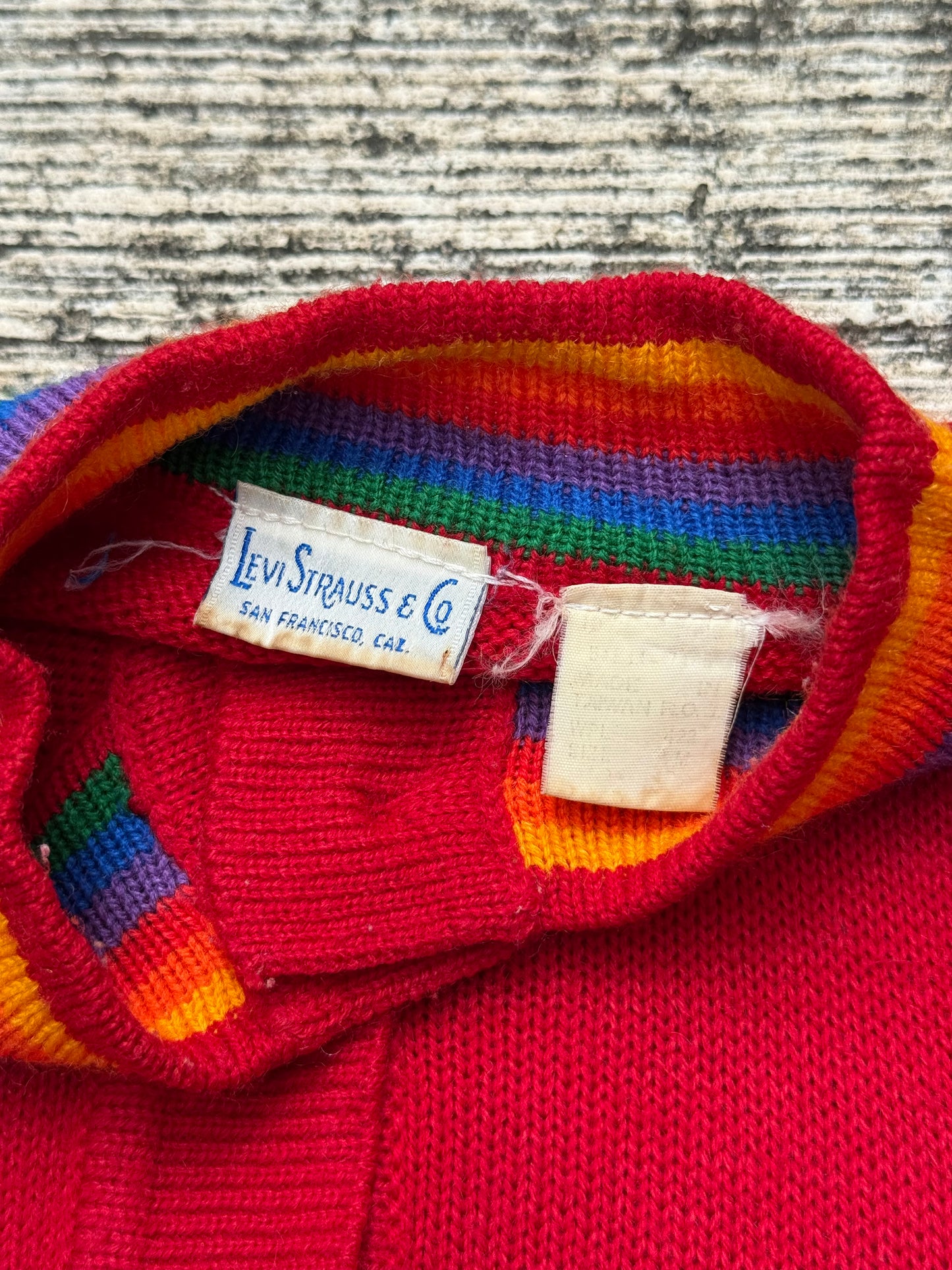 Vintage 1970s-80s Levis Rainbow Trim Henley Sweater
