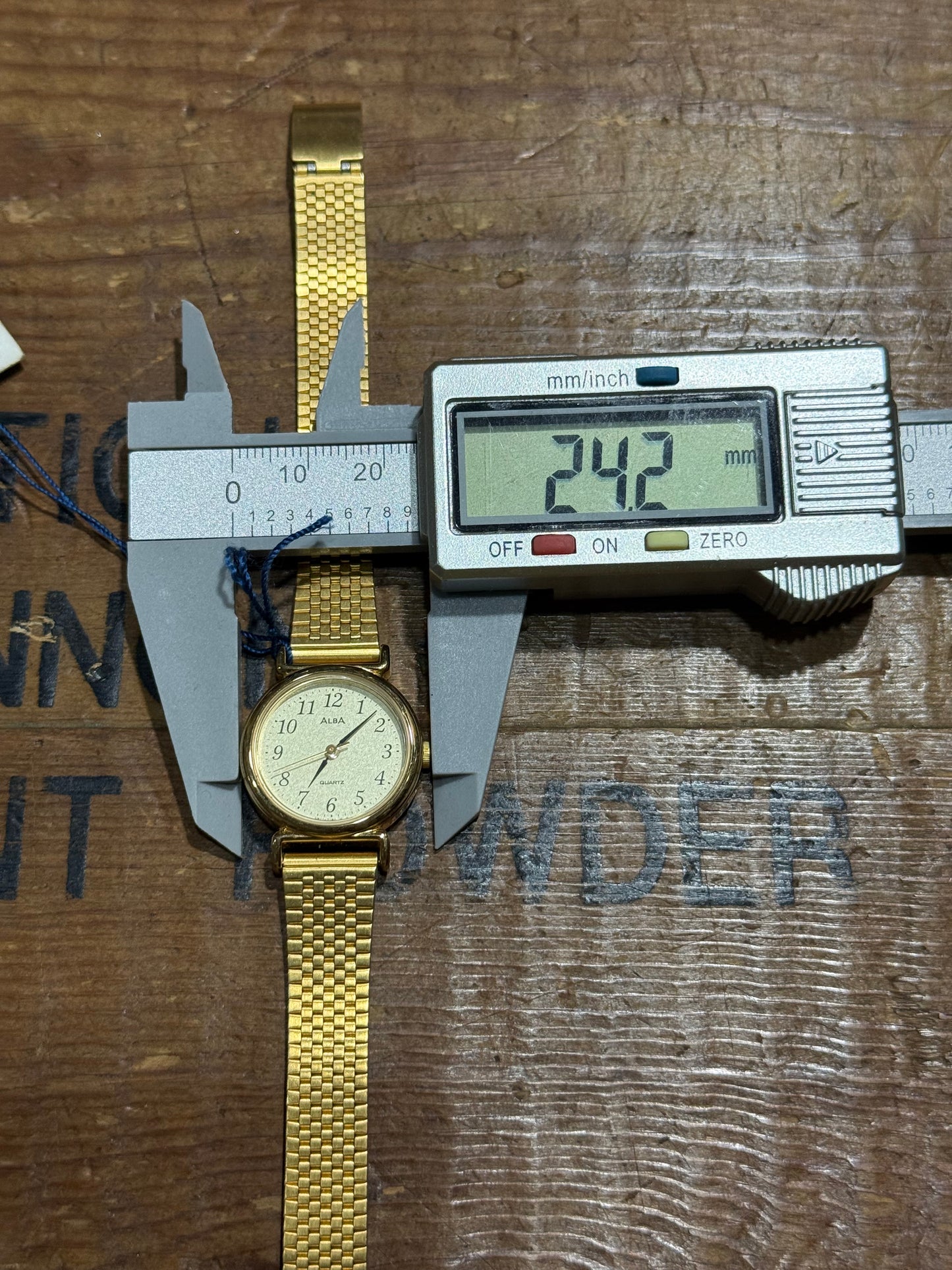 Alba Gold Tone Woman Watch Junk Not Working For Parts