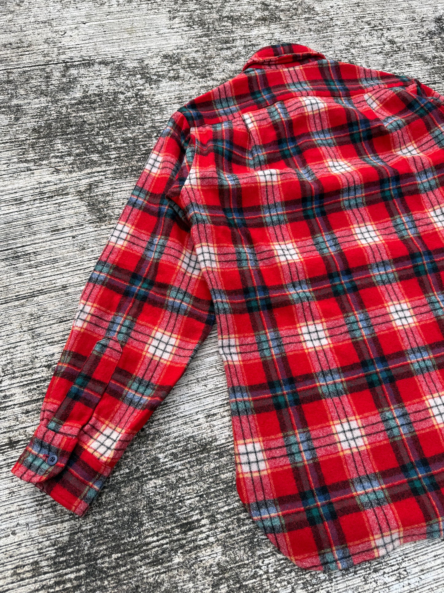 Vintage Pendleton OutdoorsMan Wool Shirt Red Tartan Plaid USA Made