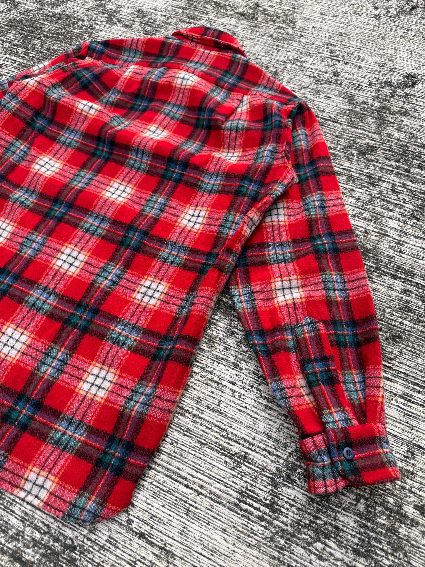 Vintage Pendleton OutdoorsMan Wool Shirt Red Tartan Plaid USA Made