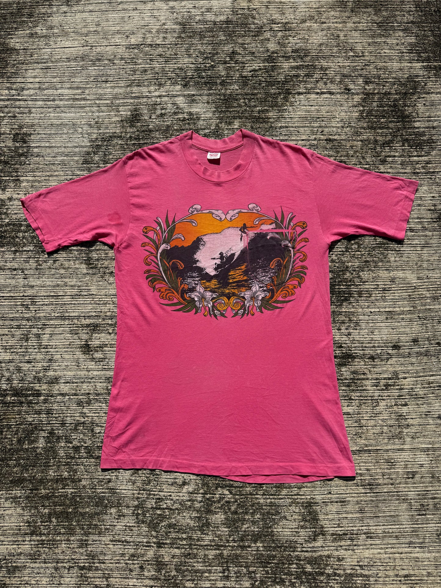Vintage 70s–80s Designs Alive Surf Sunset Pocket Tee Pink Single Stitch USA