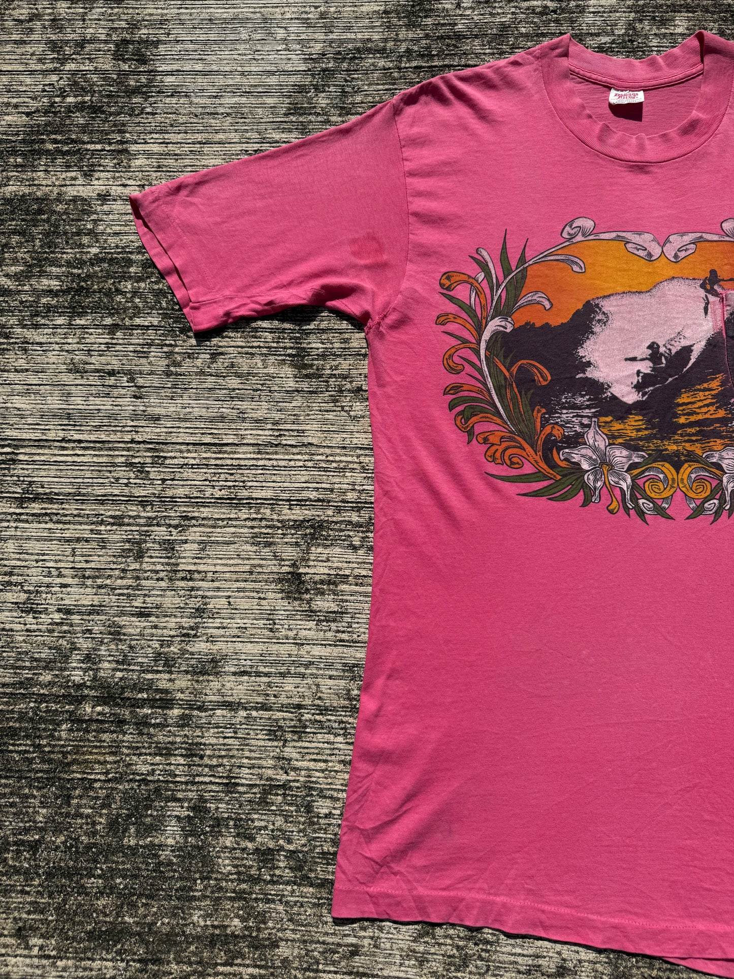 Vintage 70s–80s Designs Alive Surf Sunset Pocket Tee Pink Single Stitch USA