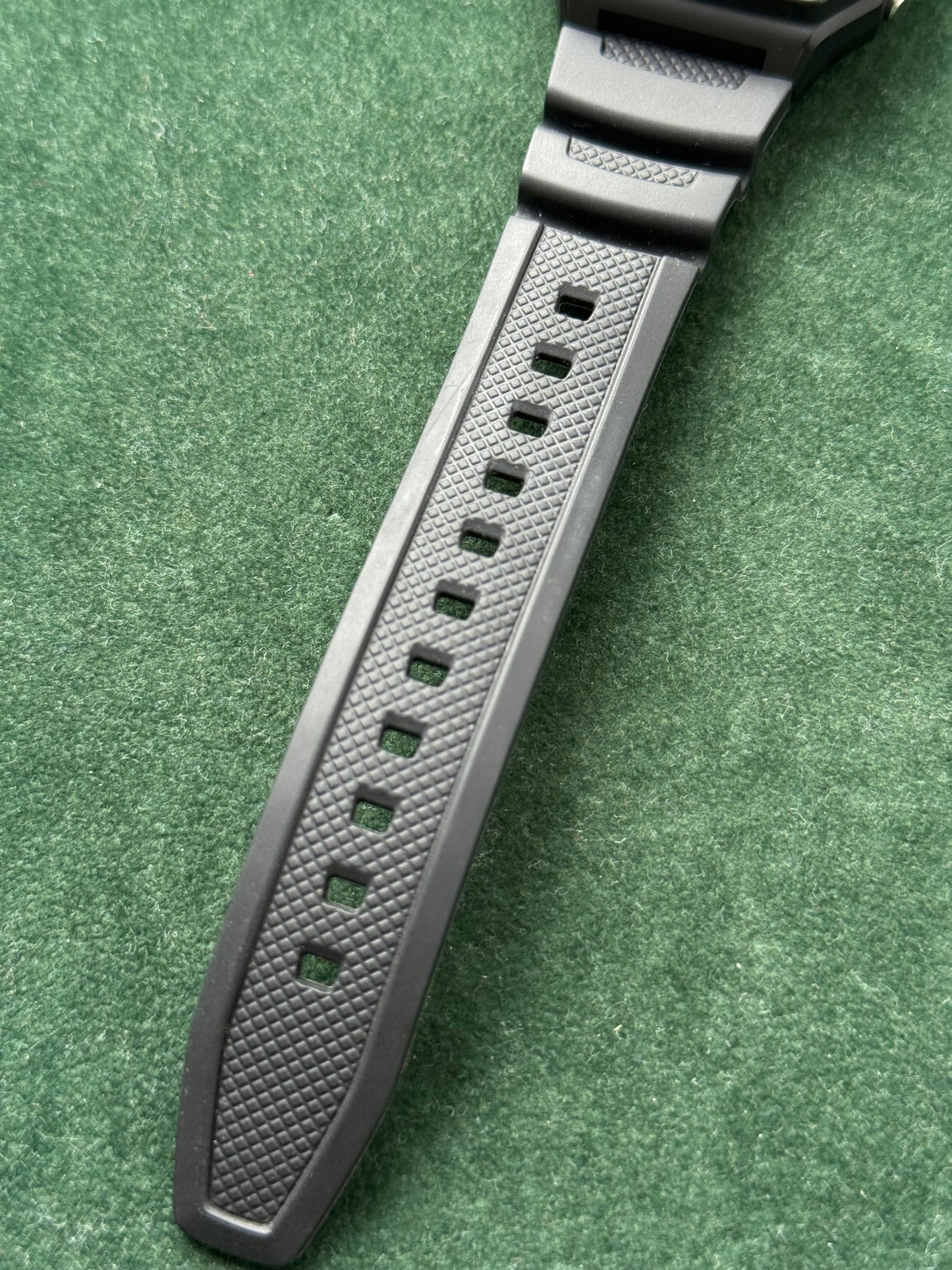 Casio W-218H Digital Illuminator – 50M WR