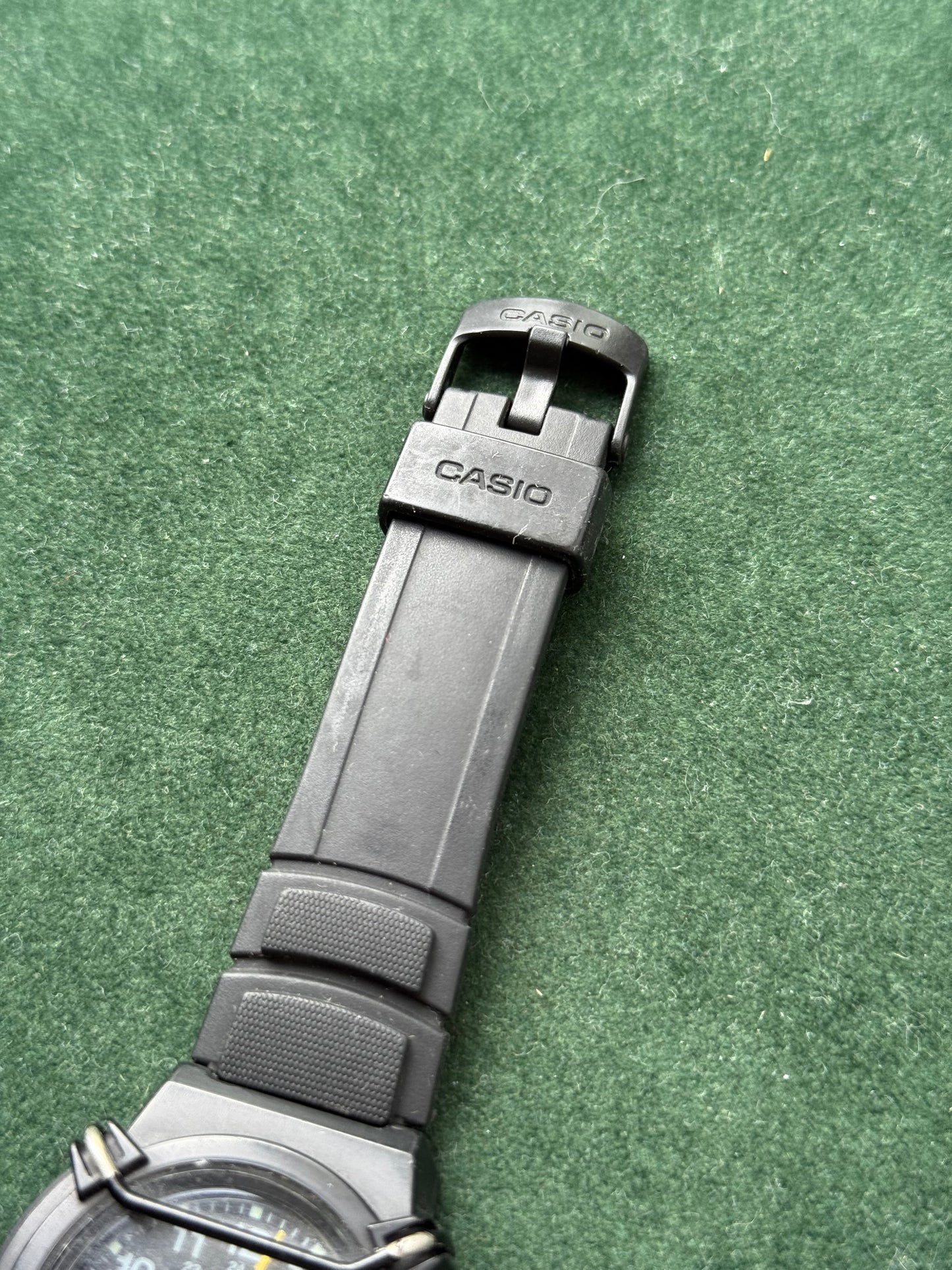 Vintage Casio HDA-600 1HD Analog Watch