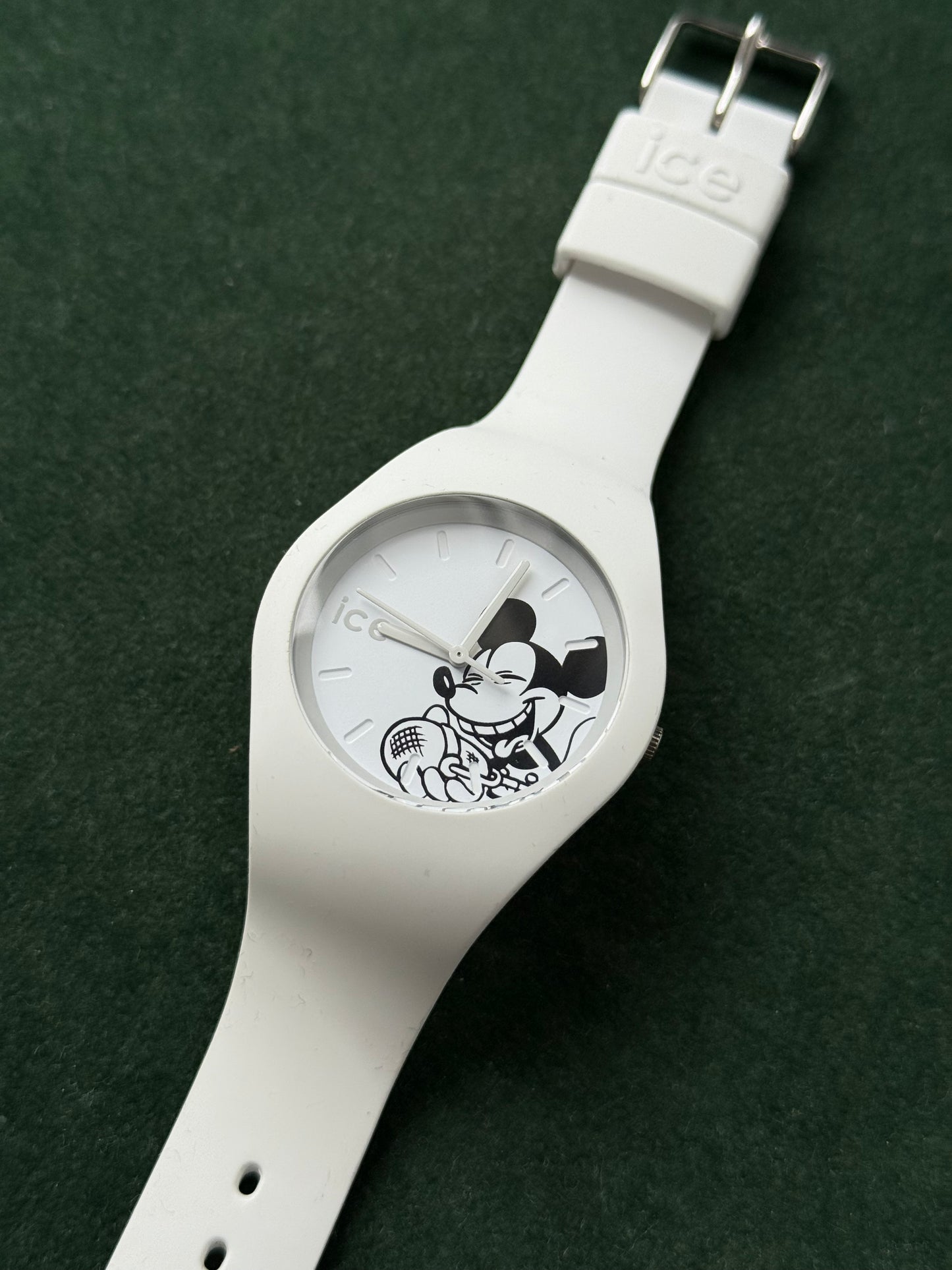 Ice-Watch x Disney Mickey Mouse White Silicone Quartz Watch