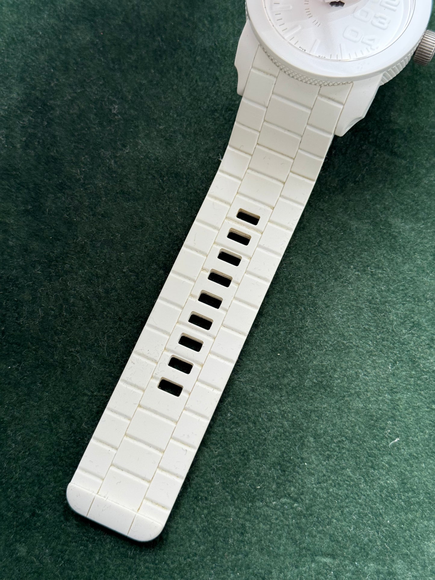 Diesel DZ-1436 White Silicone Quartz Watch
