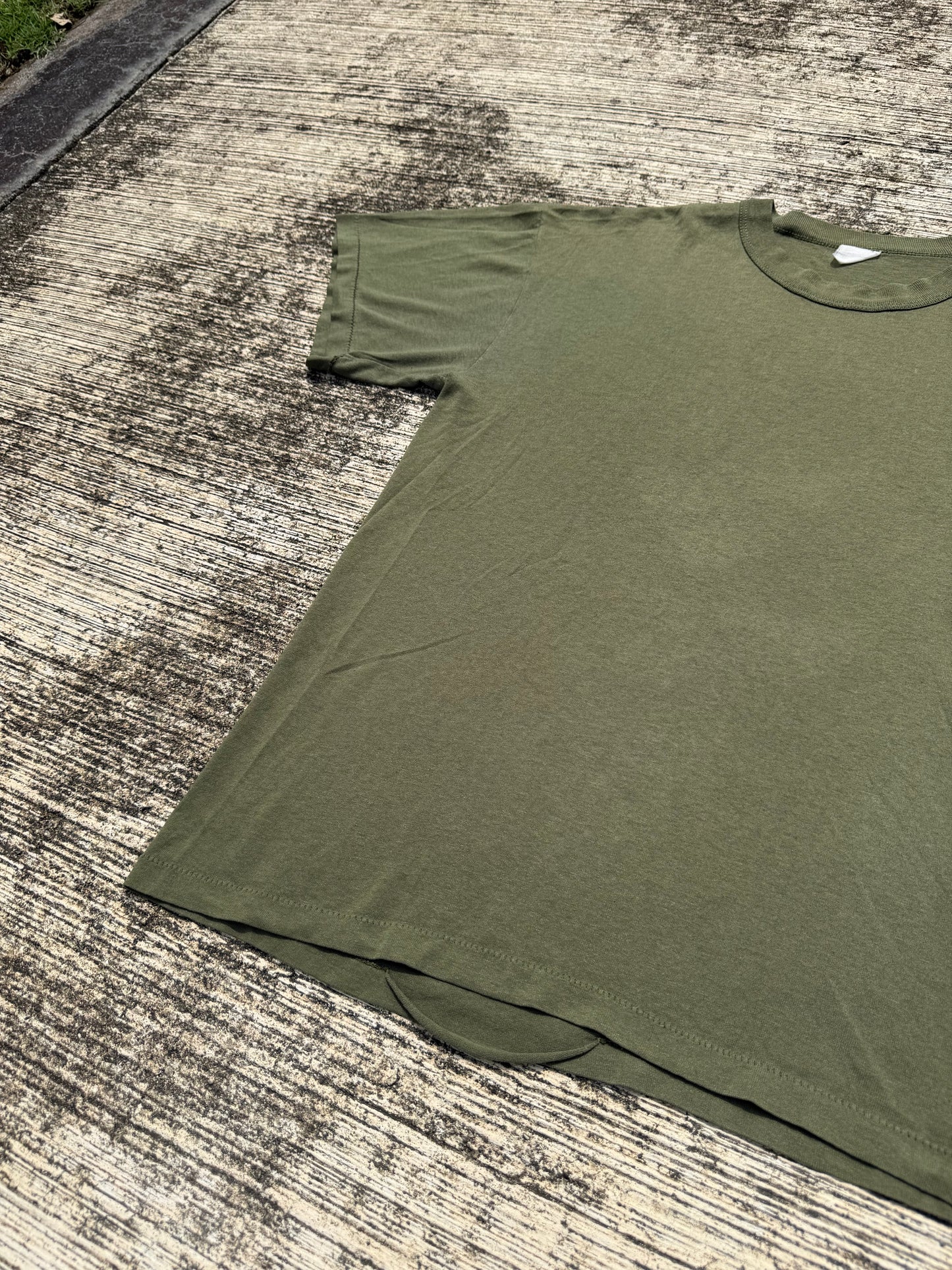 Vintage 1990s Olive Green Military Style Blank Tee