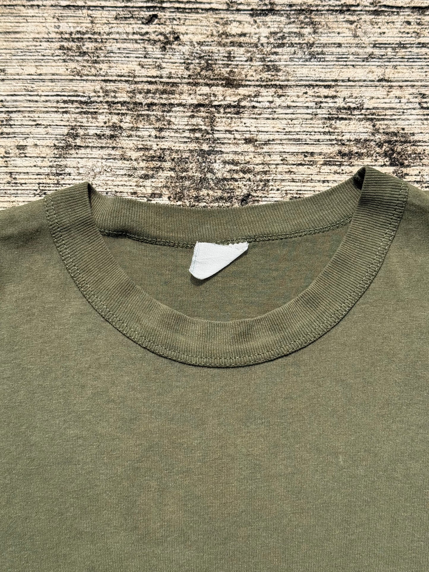 Vintage 1990s Olive Green Military Style Blank Tee