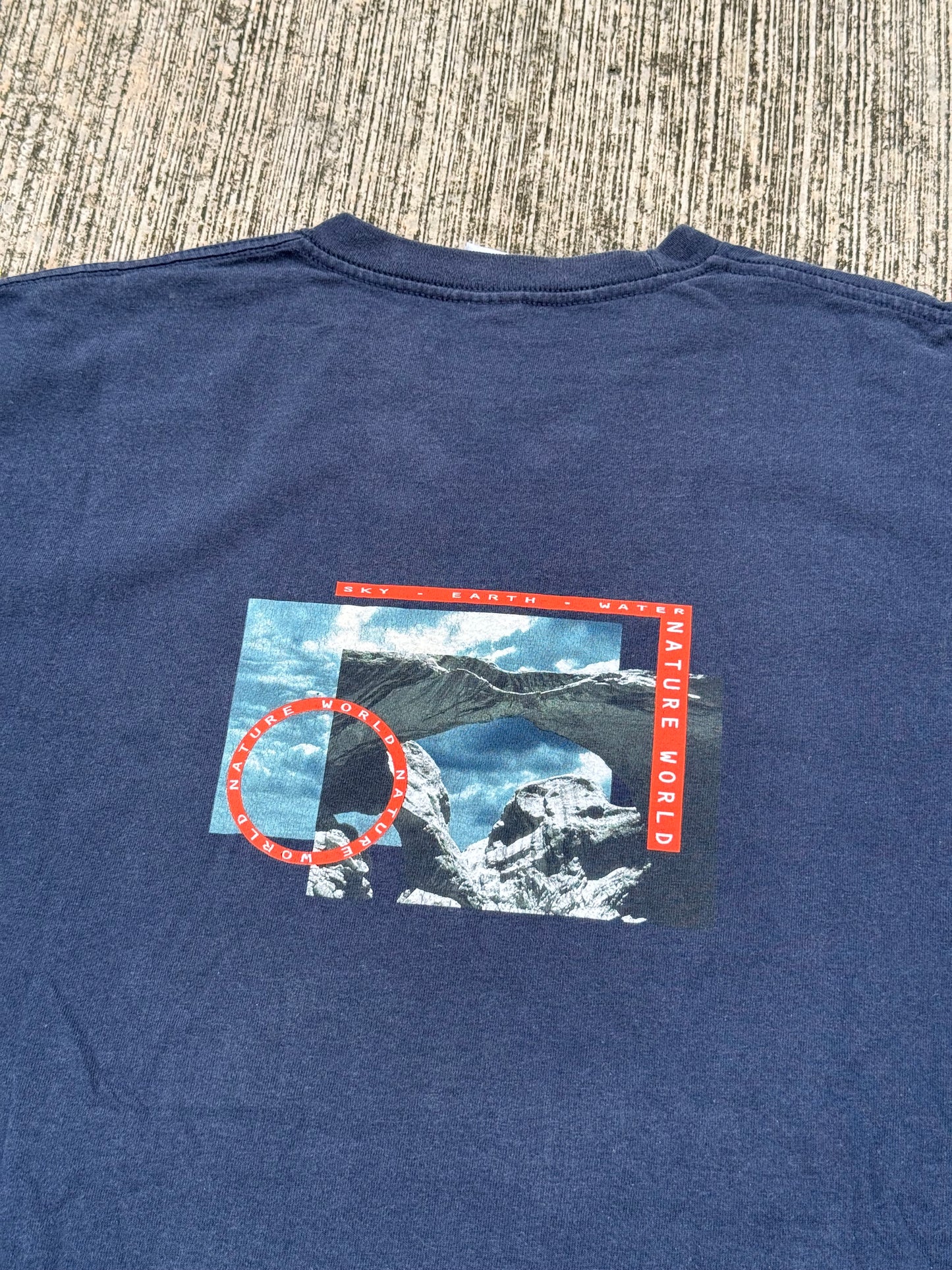 Vintage Nature World Outdoor Wear Tee