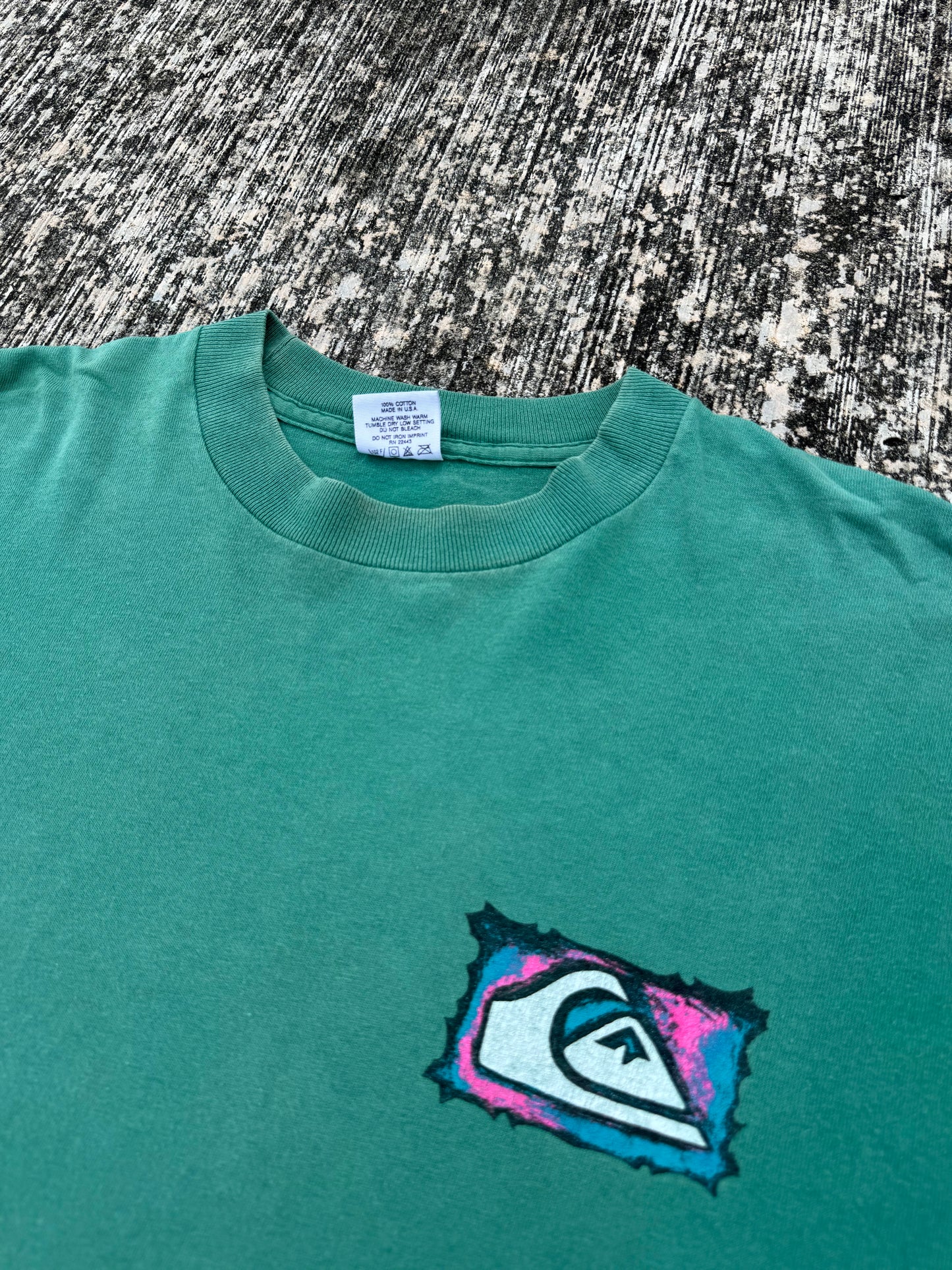 Vintage 1990s Quiksilver Internationale Neon Logo Graphic Tee