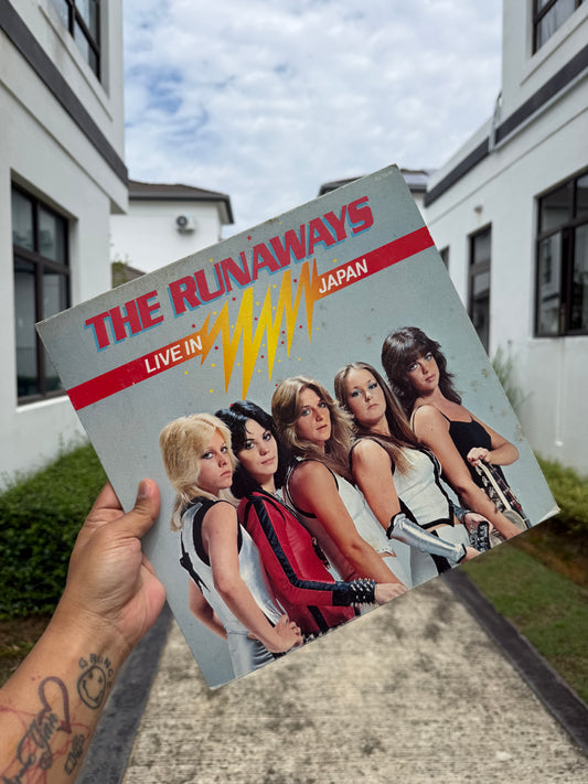 The Runaways – Live in Japan