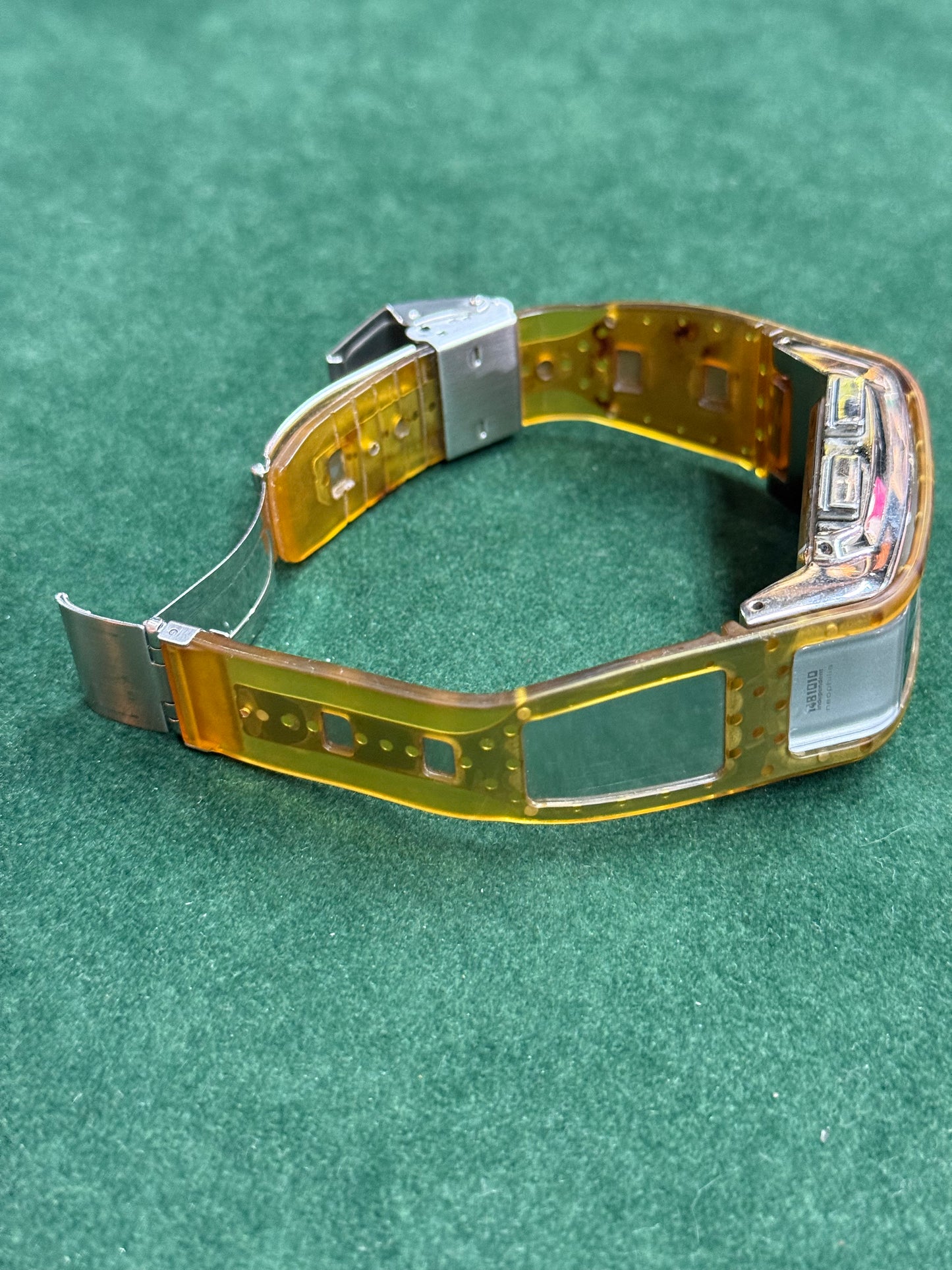 Vintage Citizen Ana-Digi Temp GN-0-S9 Amber Case Digital Watch Japan Rare