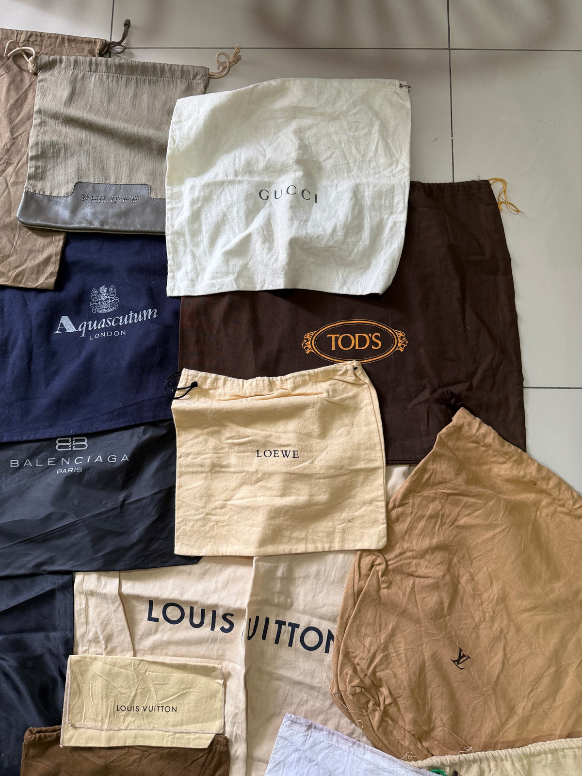 Lot 30 Pieces Branded Dust Bag Gucci LV Balenciaga Bally
