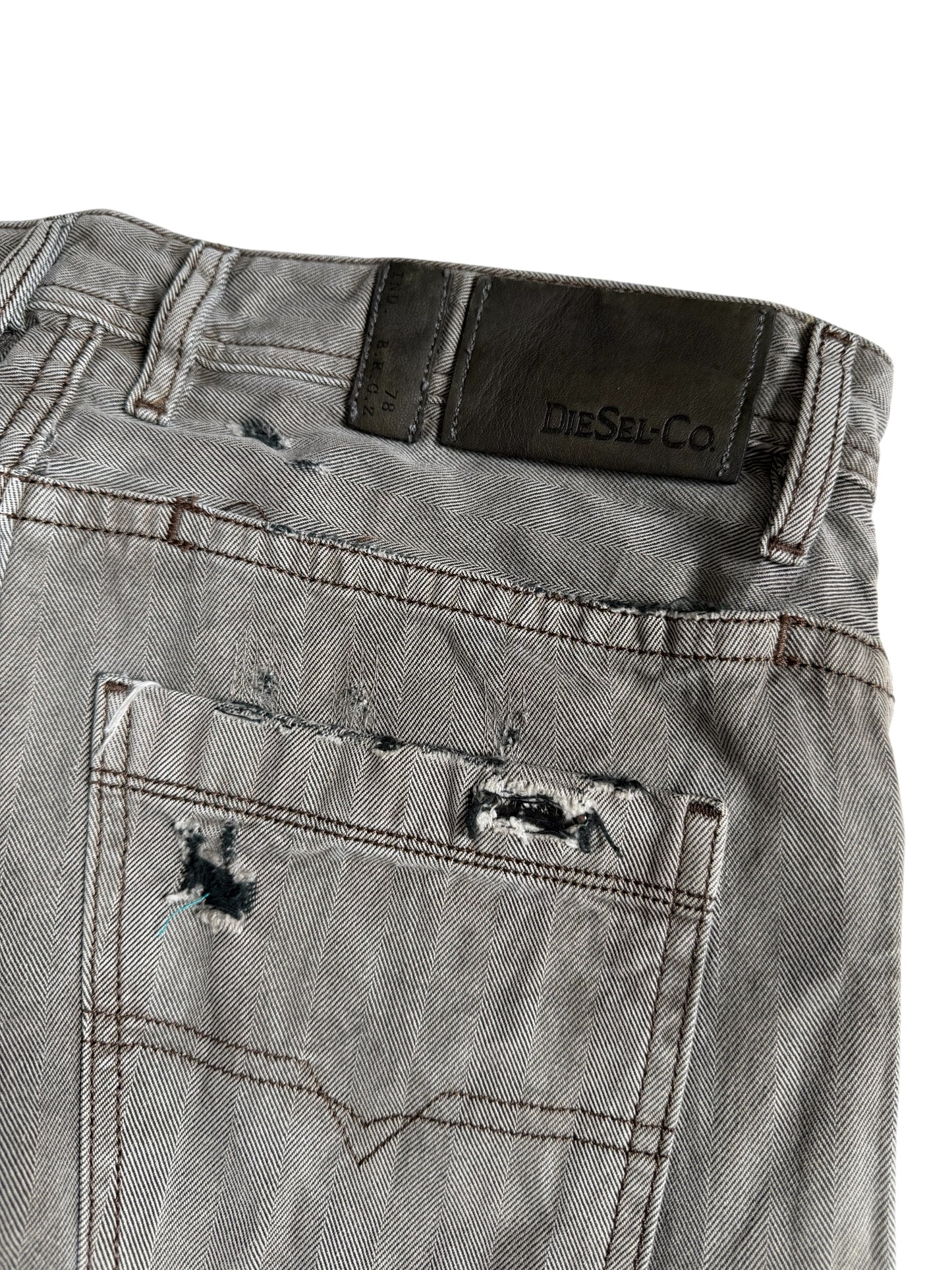 Diesel Braddom Regular Slim Carrot Grey Herringbone Distressed Jeans