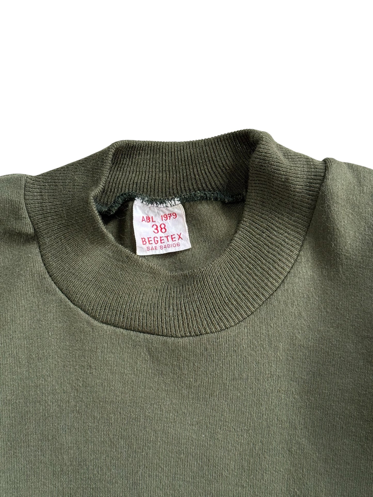 Vintage 1979 Belgian Military Olive Green Thermal Crewneck Shirt BEGETEX