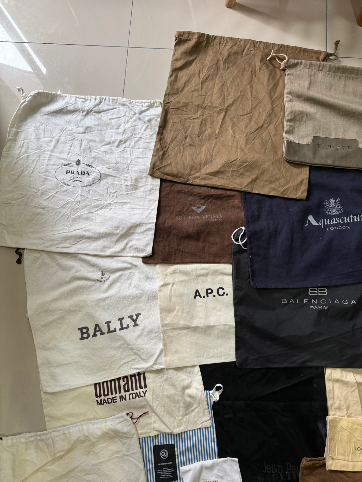 Lot 30 Pieces Branded Dust Bag Gucci LV Balenciaga Bally