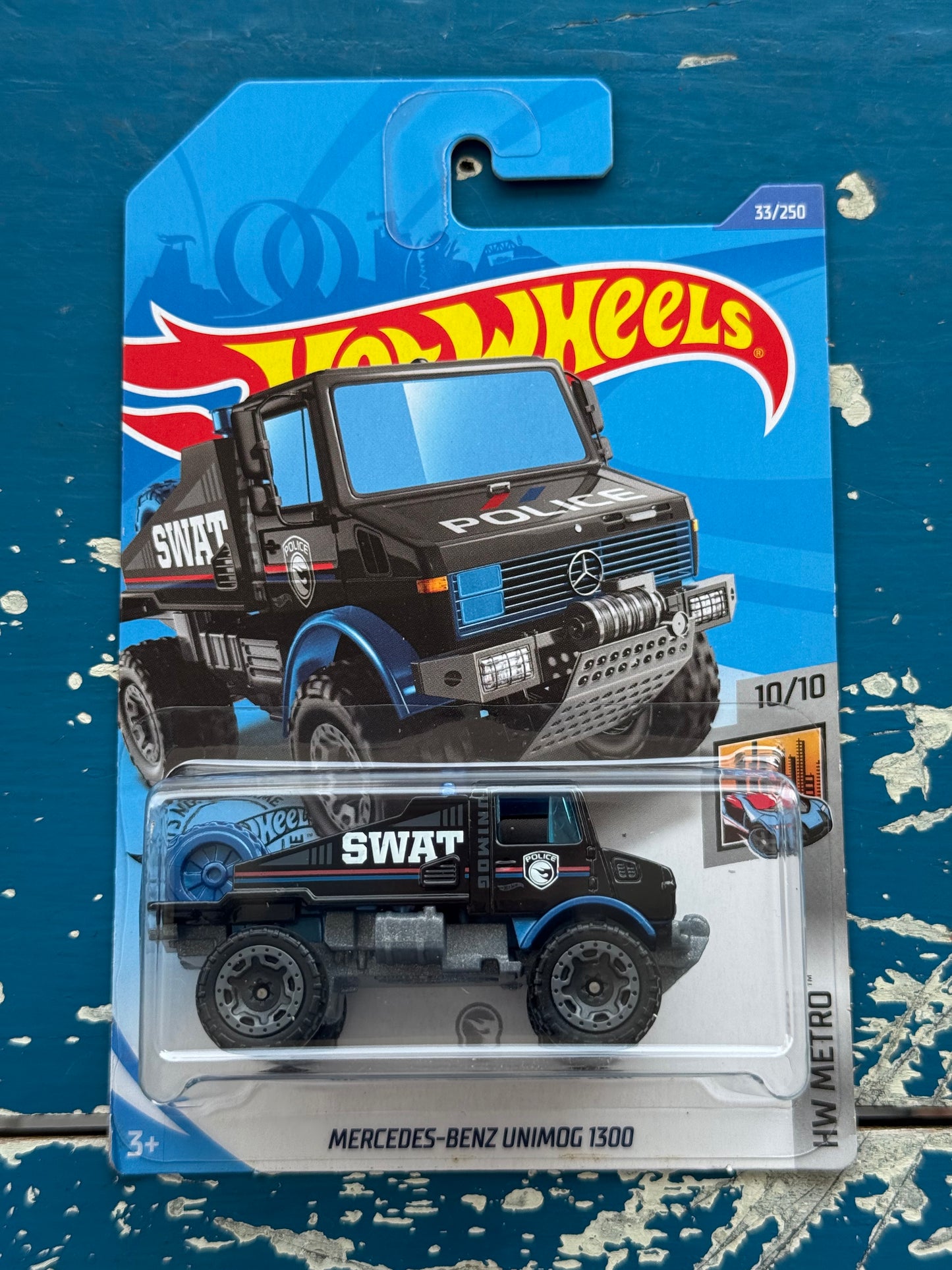 Hot Wheels Mercedes-Benz Unimog 1300 (TH)