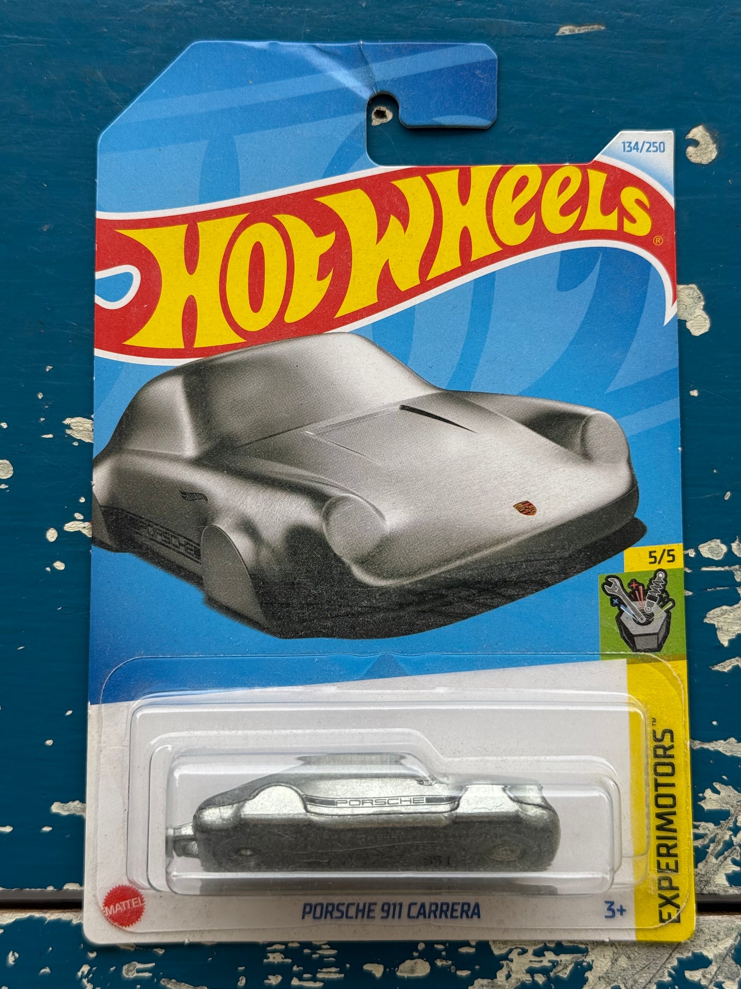 Hot Wheels Porche 911 Carrera Clip Keychain