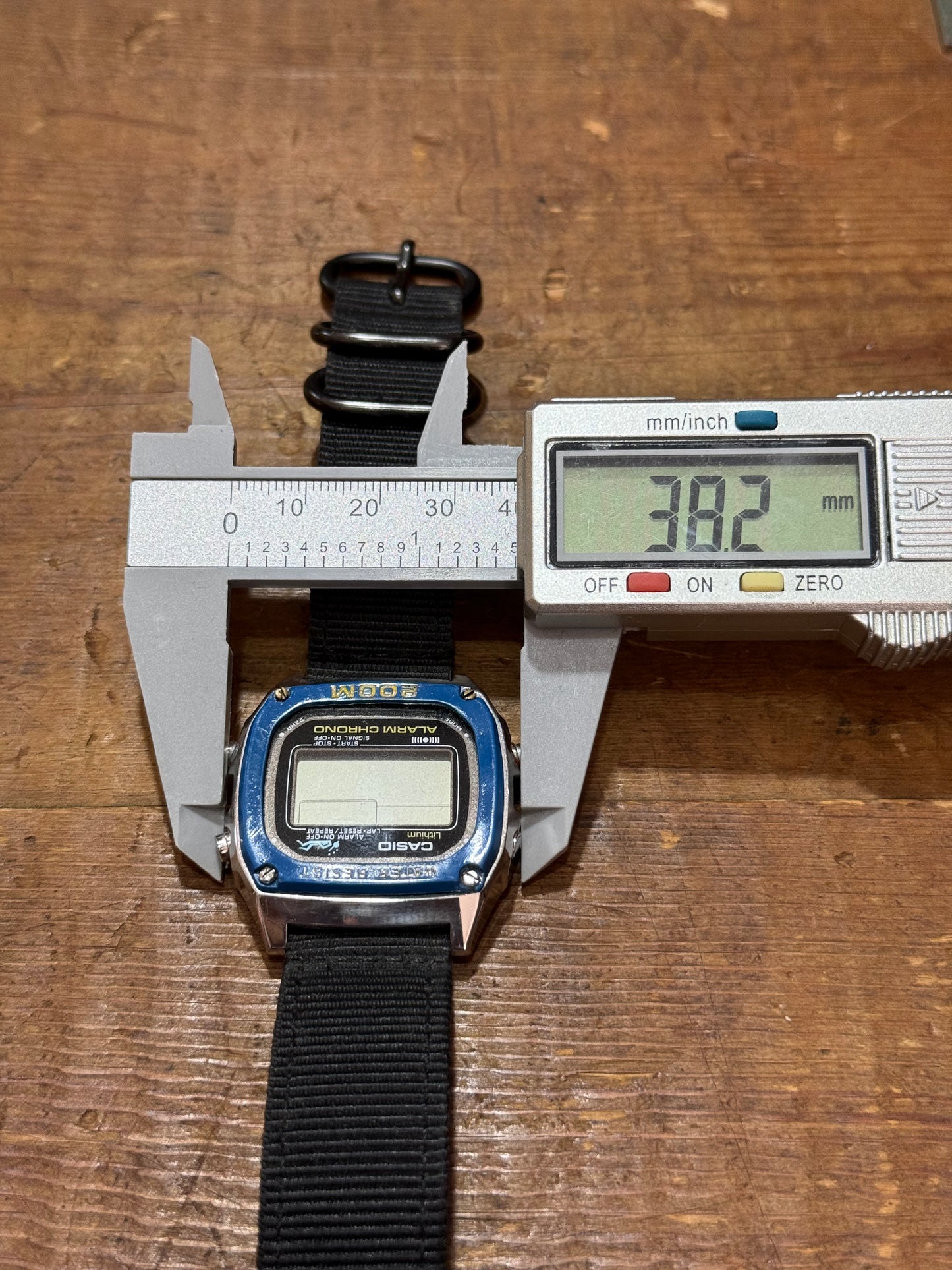 Vintage 80s Casio DW-1000 Japan Watch Junk Not Working For Parts
