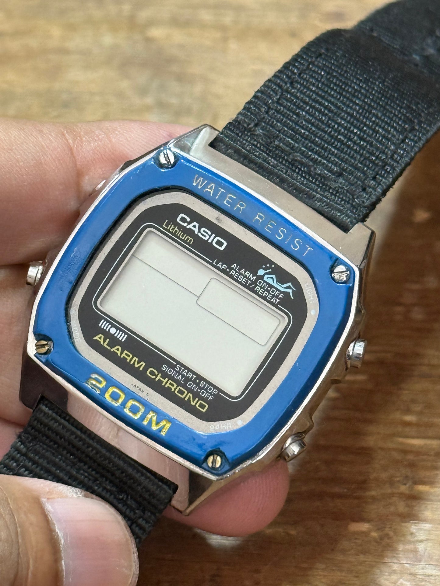 Vintage 80s Casio DW-1000 Japan Watch Junk Not Working For Parts