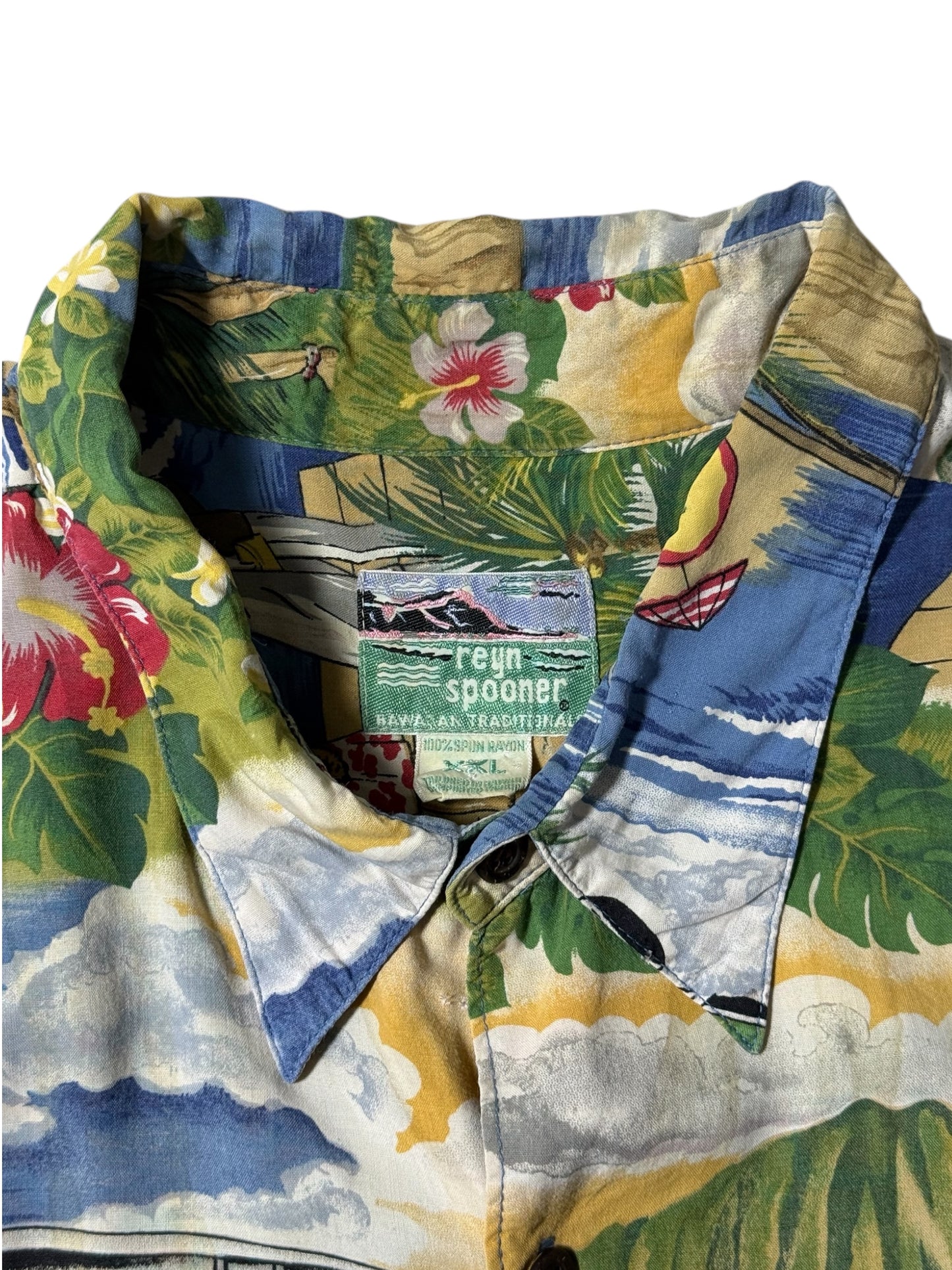 Vintage 1990s Reyn Spooner Rayon Hawaiian Aloha Shirt Scenic Print
