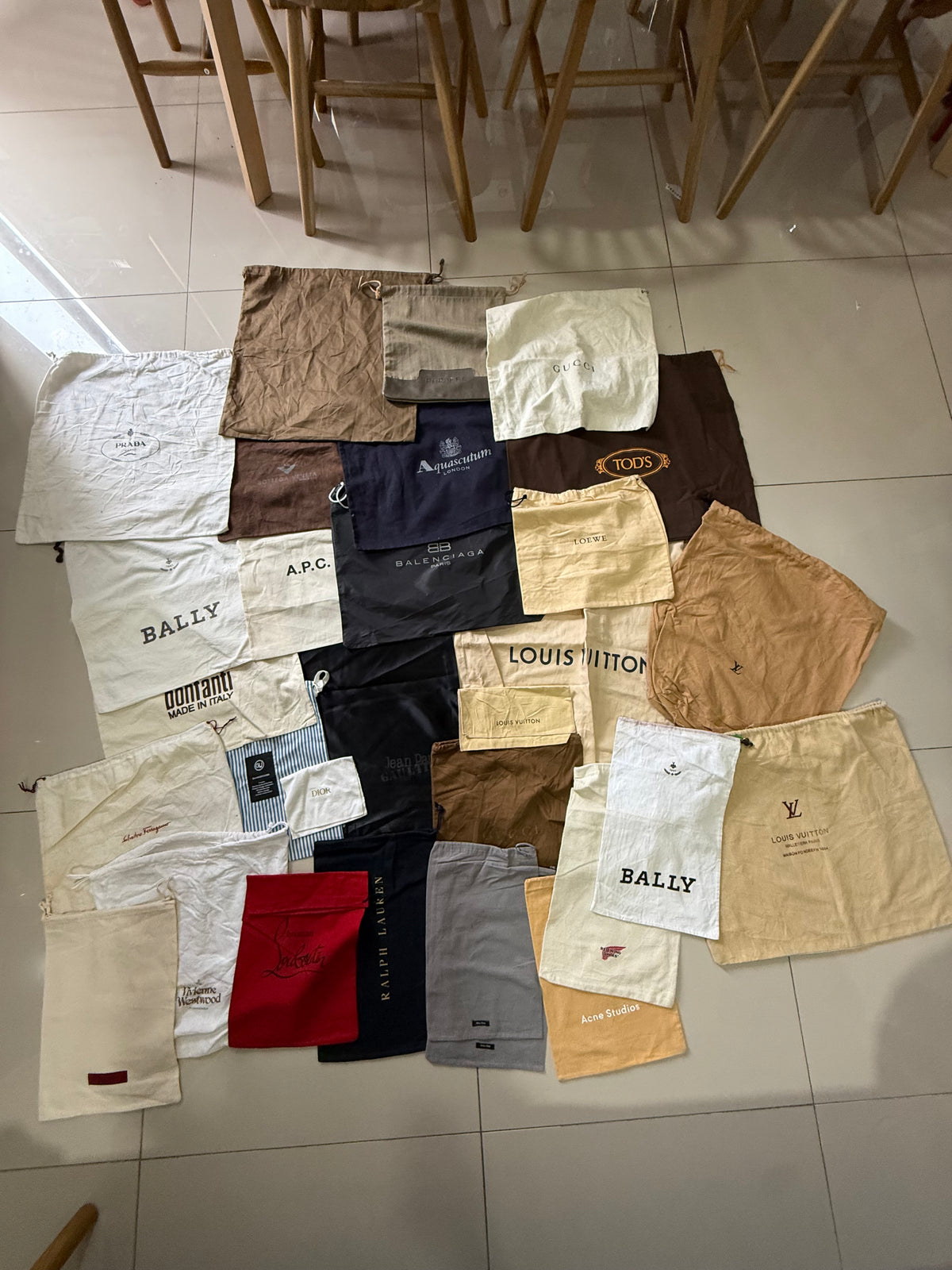 Lot 30 Pieces Branded Dust Bag Gucci LV Balenciaga Bally