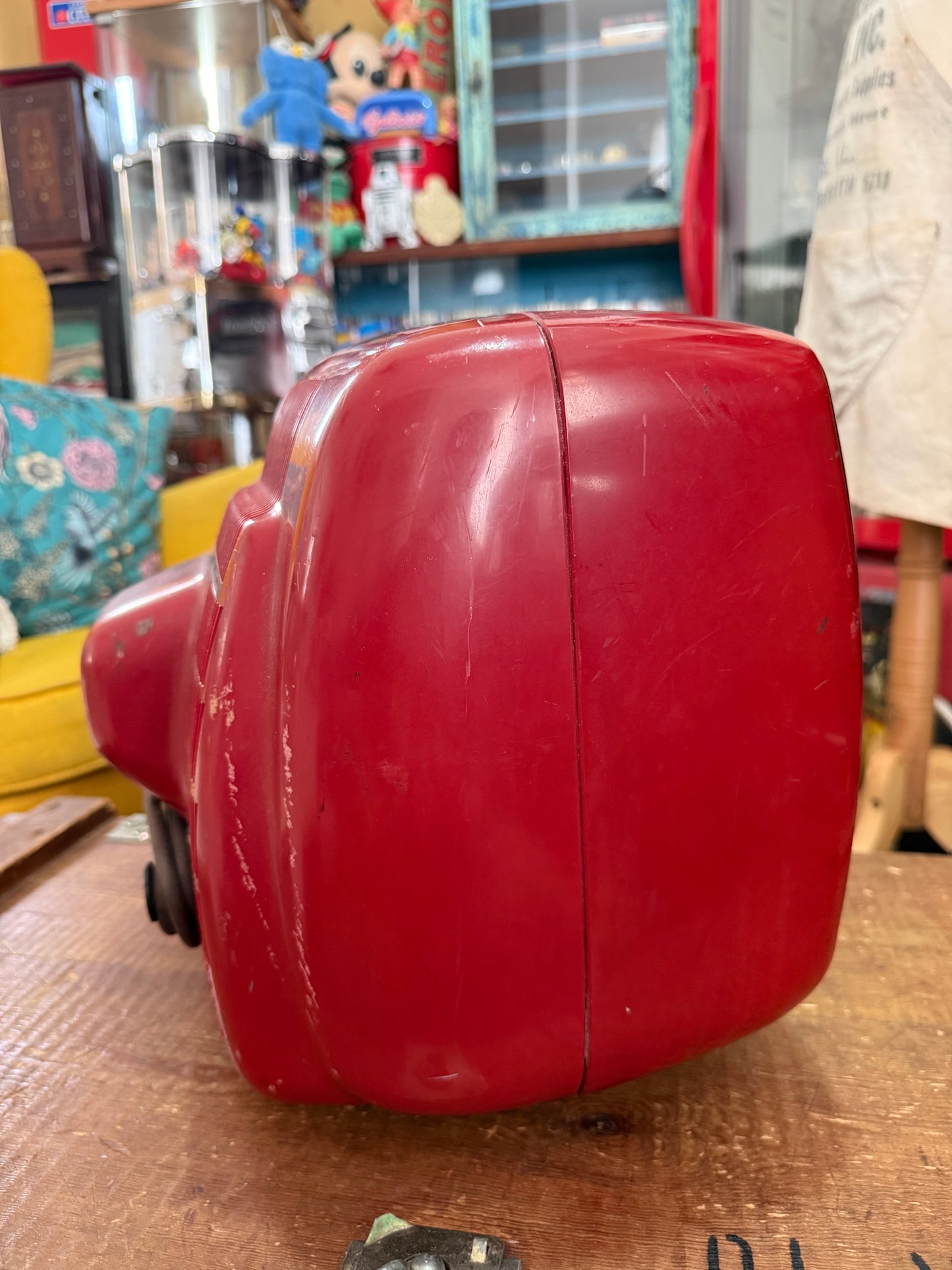 Vintage National Solid State 12” Portable CRT Television Red Space Age TV Japan