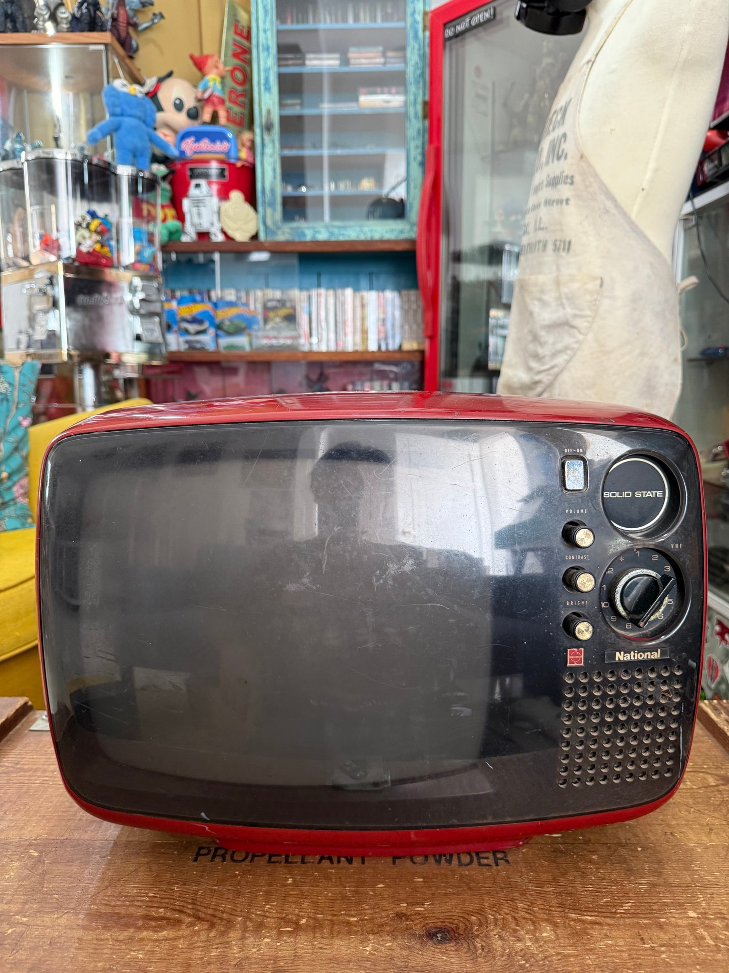 Vintage National Solid State 12” Portable CRT Television Red Space Age TV Japan