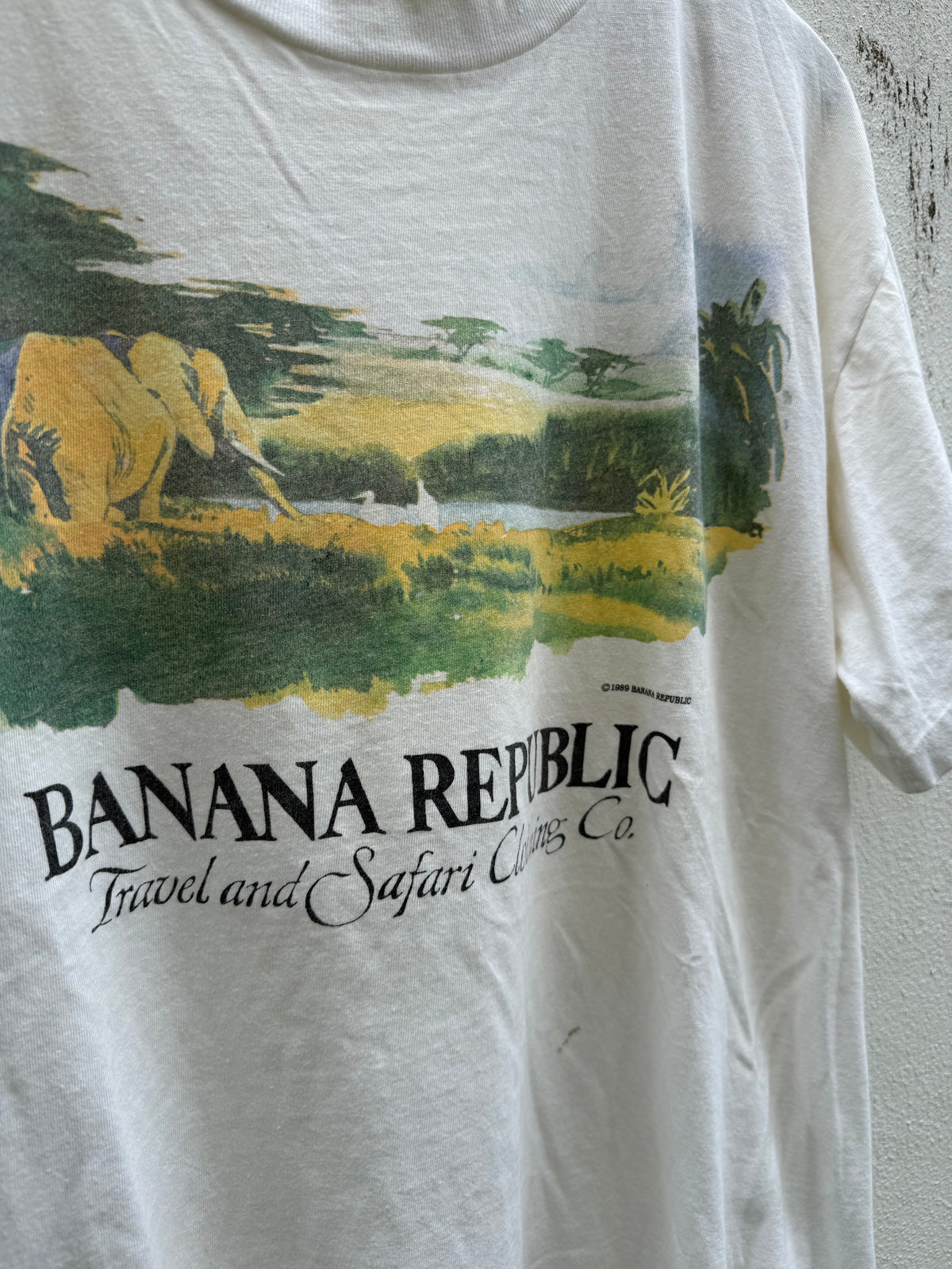 Vintage 1989 Banana Republic Travel & Safari Tshirt