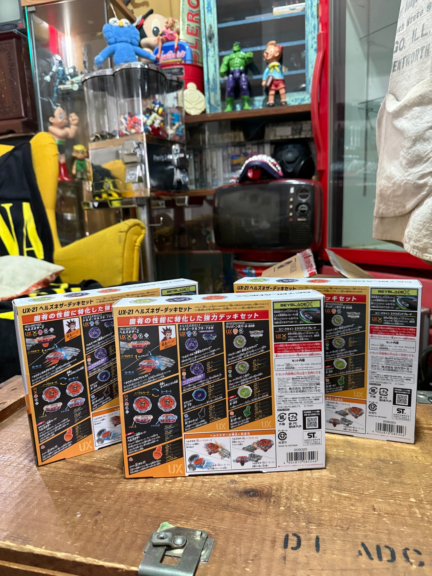 Beyblade X UX-21 Hellsnether Deck Set