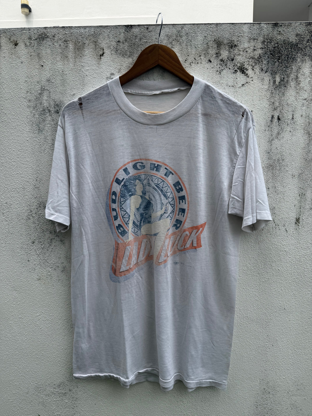 Vintage Bud Light Beer Lady Luck Budweiser Distressed Paperthin Tshirt