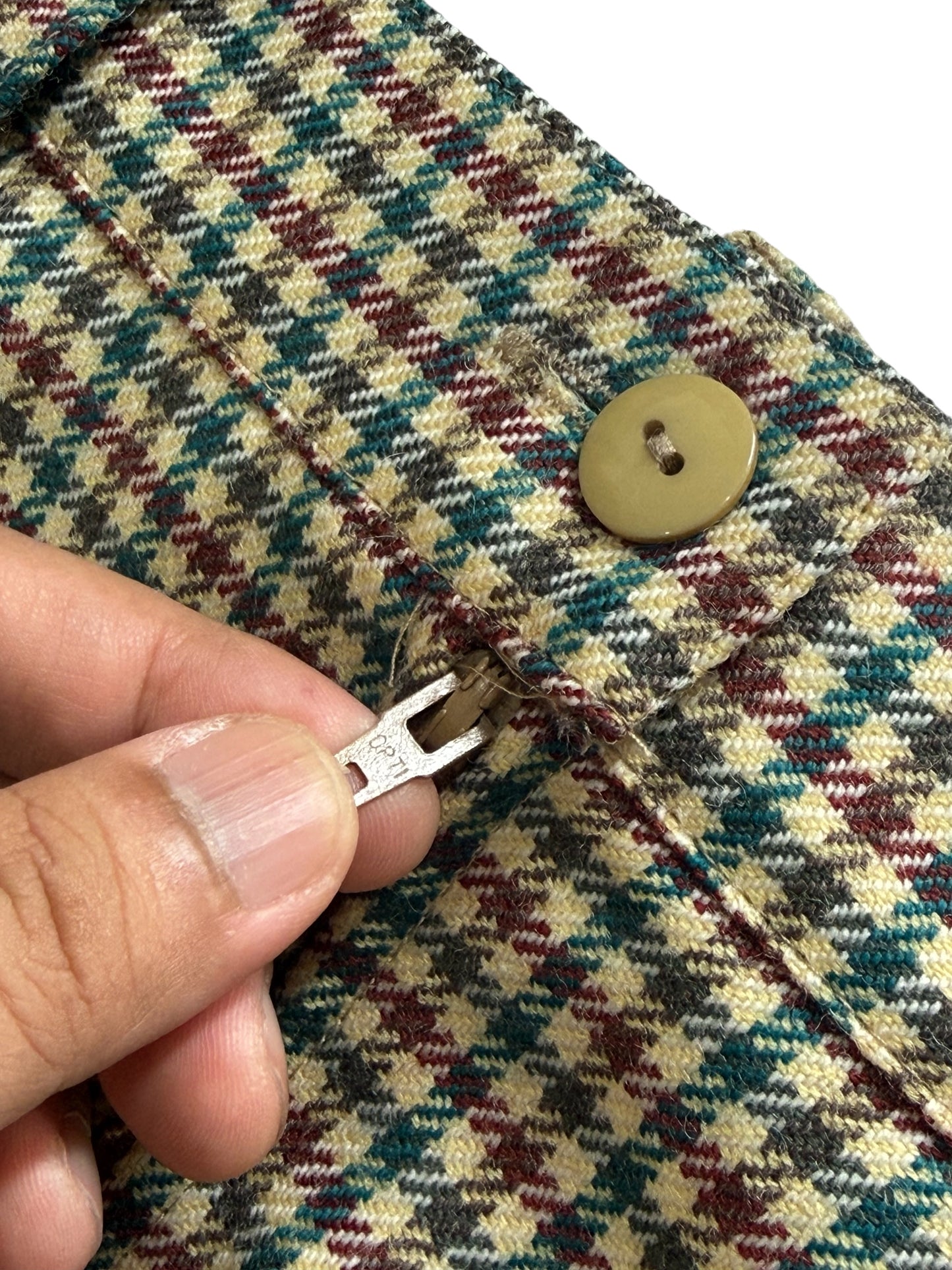 Vintage 80s Virgin Wool Houndstooth Midi Skirt