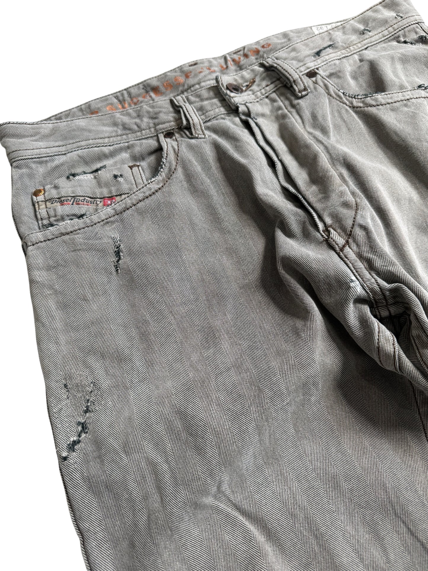 Diesel Braddom Regular Slim Carrot Grey Herringbone Distressed Jeans