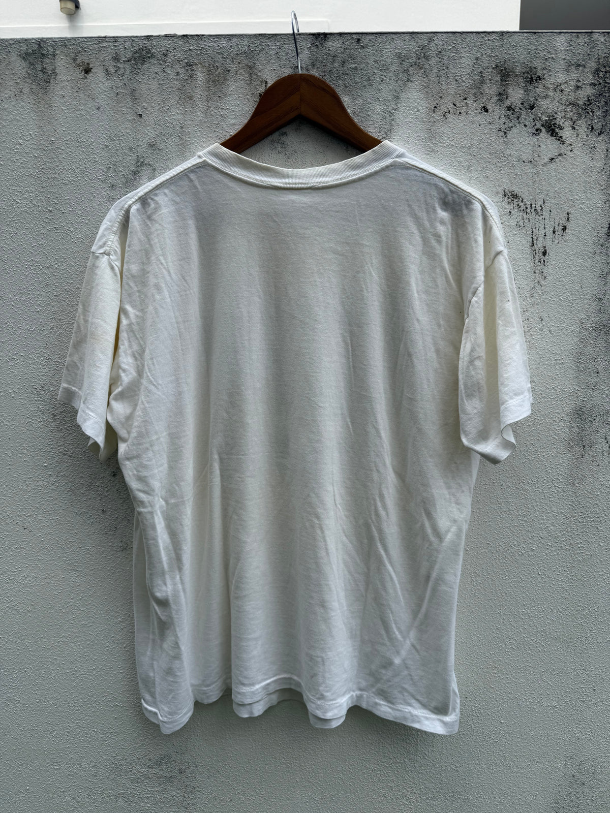 Vintage 1989 Banana Republic Travel & Safari Tshirt