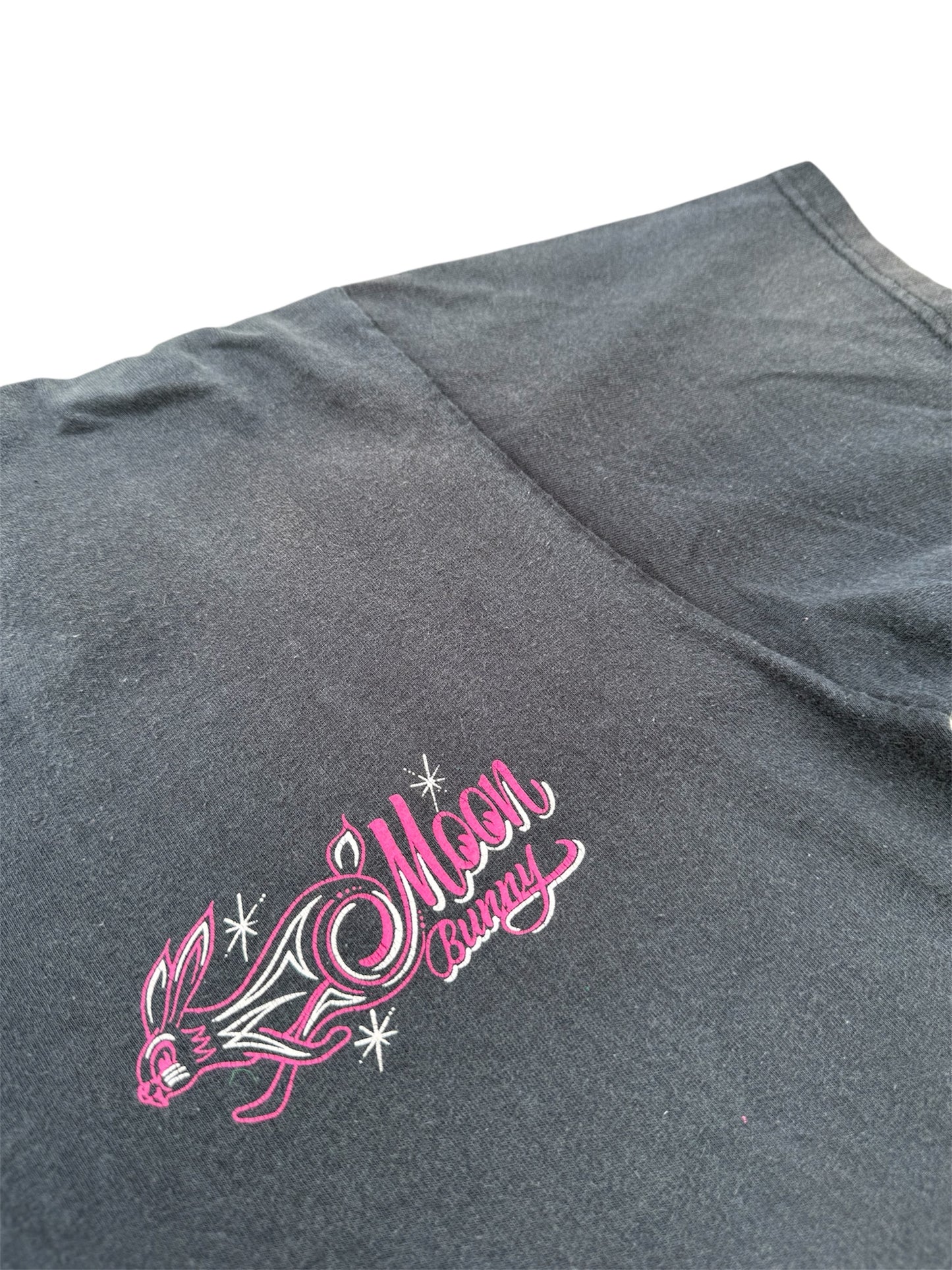 Vintage Y2K Mooneyes Bunny Pinstripe Graphic Tshirt