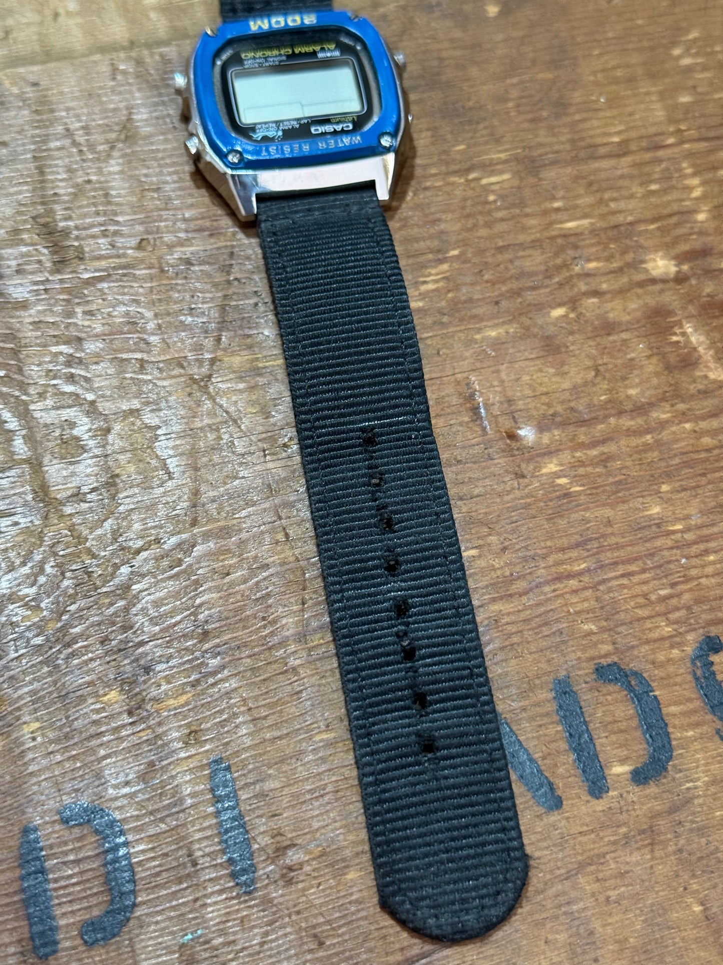 Vintage 80s Casio DW-1000 Japan Watch Junk Not Working For Parts