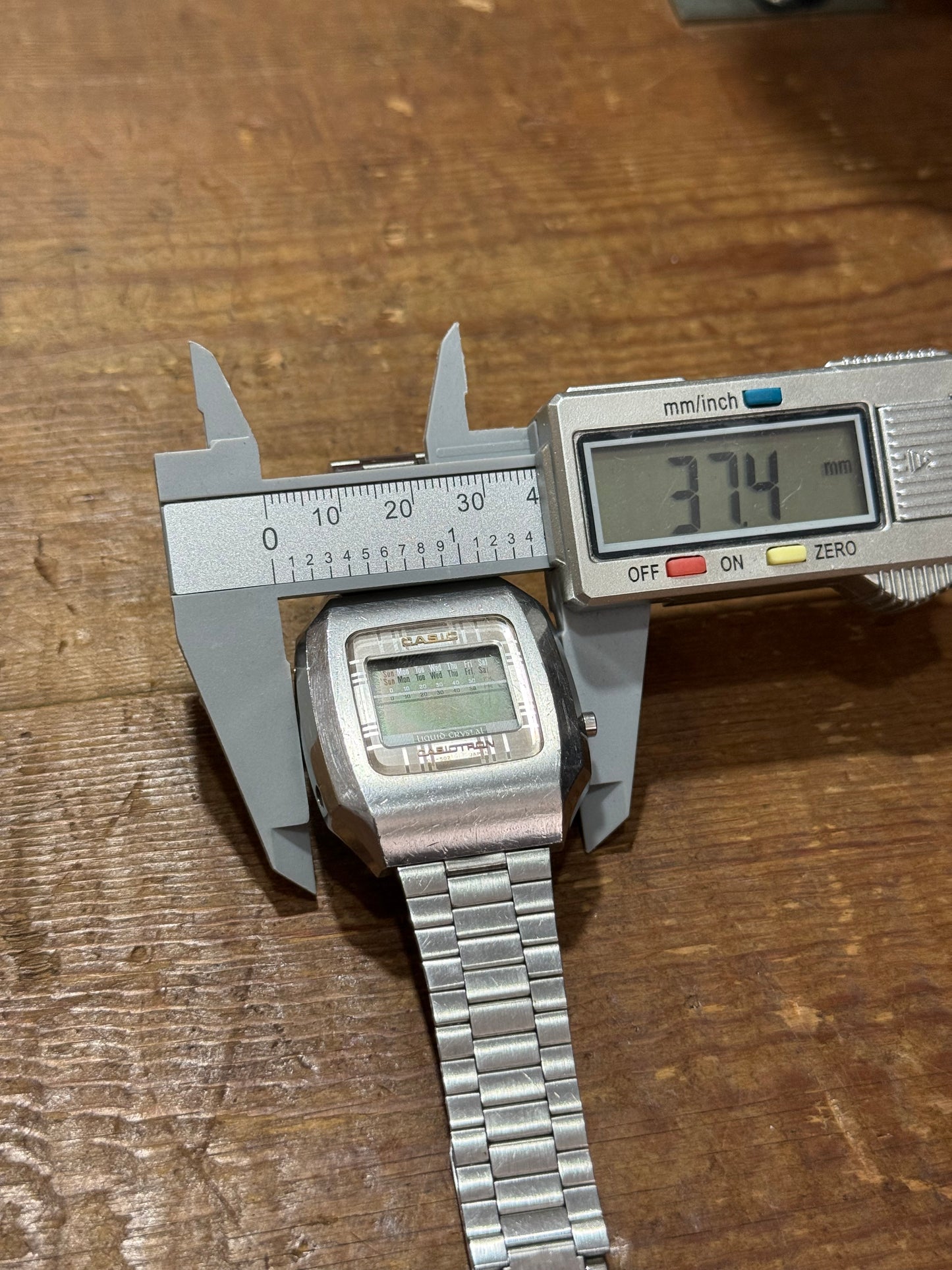 Vintage 70s Casio Casiotron Liquid Crystal Japan Watch Junk Not Working For Parts