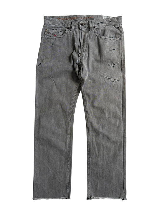 Diesel Braddom Regular Slim Carrot Grey Herringbone Distressed Jeans
