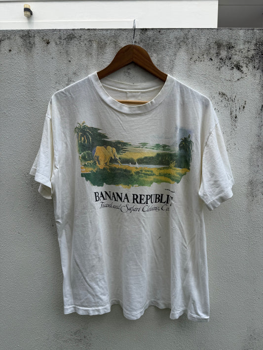 Vintage 1989 Banana Republic Travel & Safari Tshirt