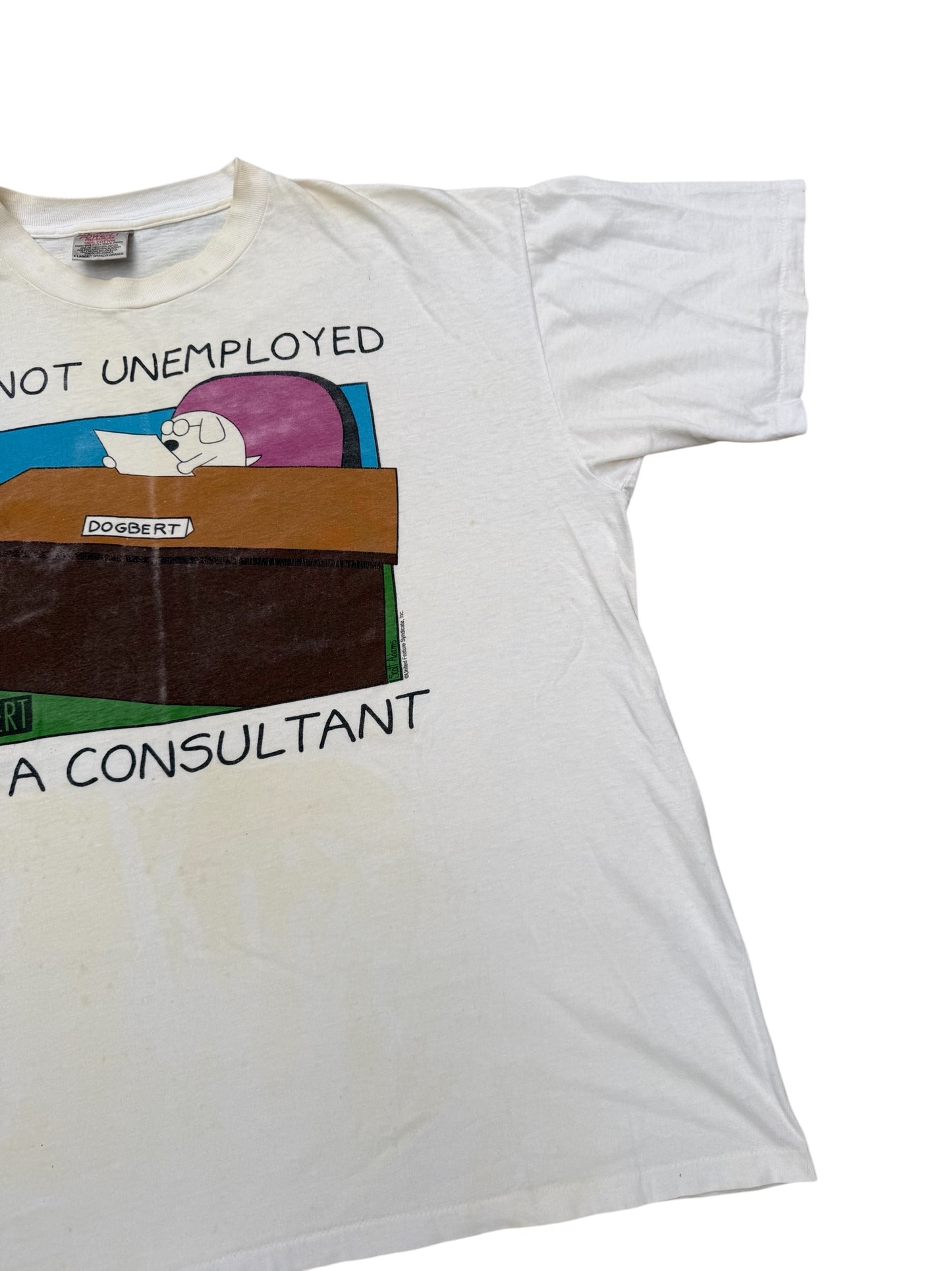 Vintage Dilbert “I’m Not Unemployed, I’m A Consultant” Tee (Dogbert Comic, 1990s)