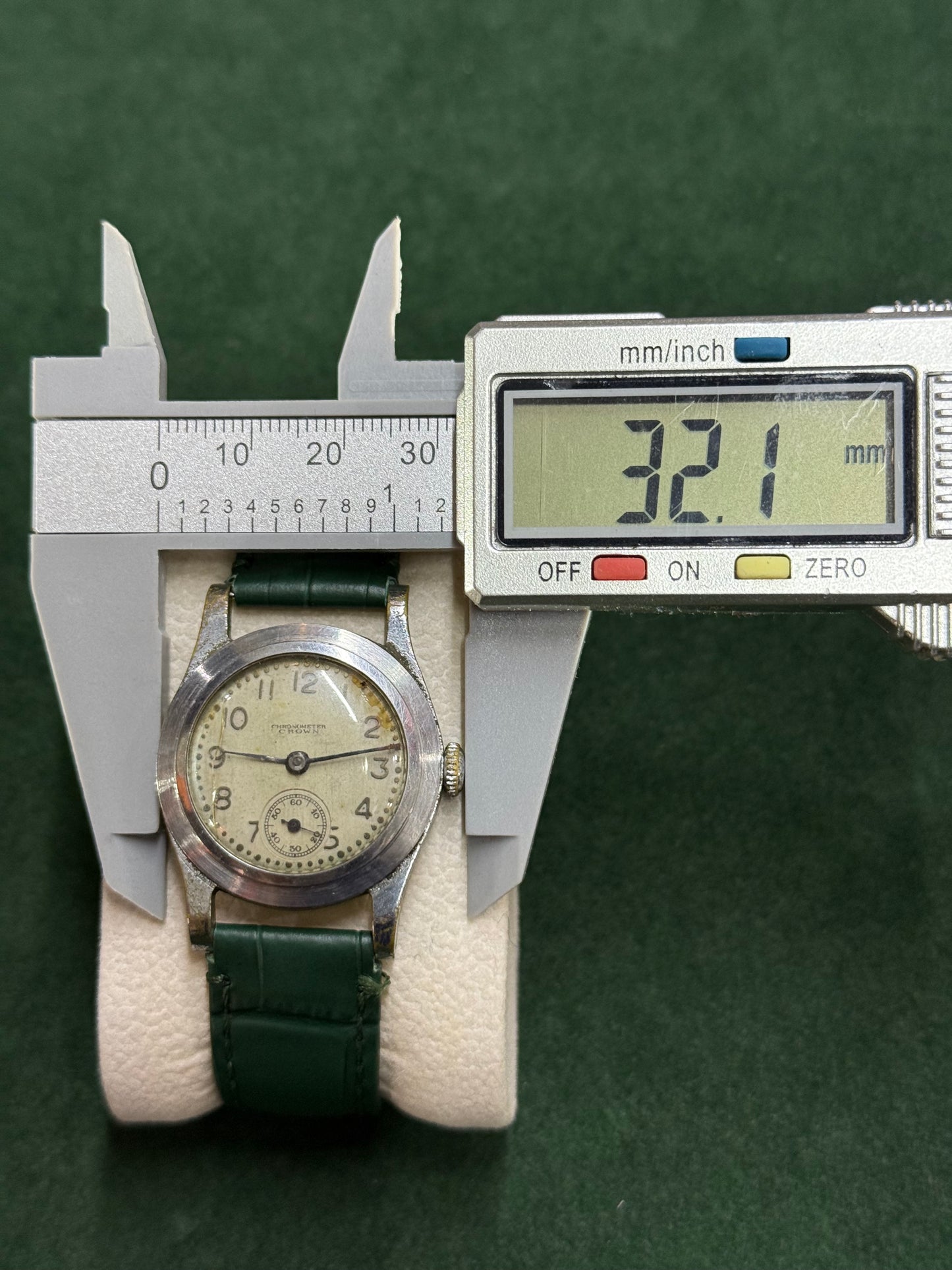 Vintage 1940s-50s Chronometer Crown Manual Wind Watch Sub-Seconds