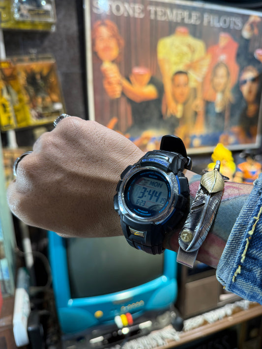 Rare Vintage G Shock Side ZeroThe Gundam Limited Edition GW-300 Digital Watch
