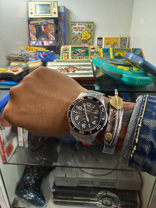 Vintage Casio Overland OVW-110 Wave Ceptor Tough Solar Watch