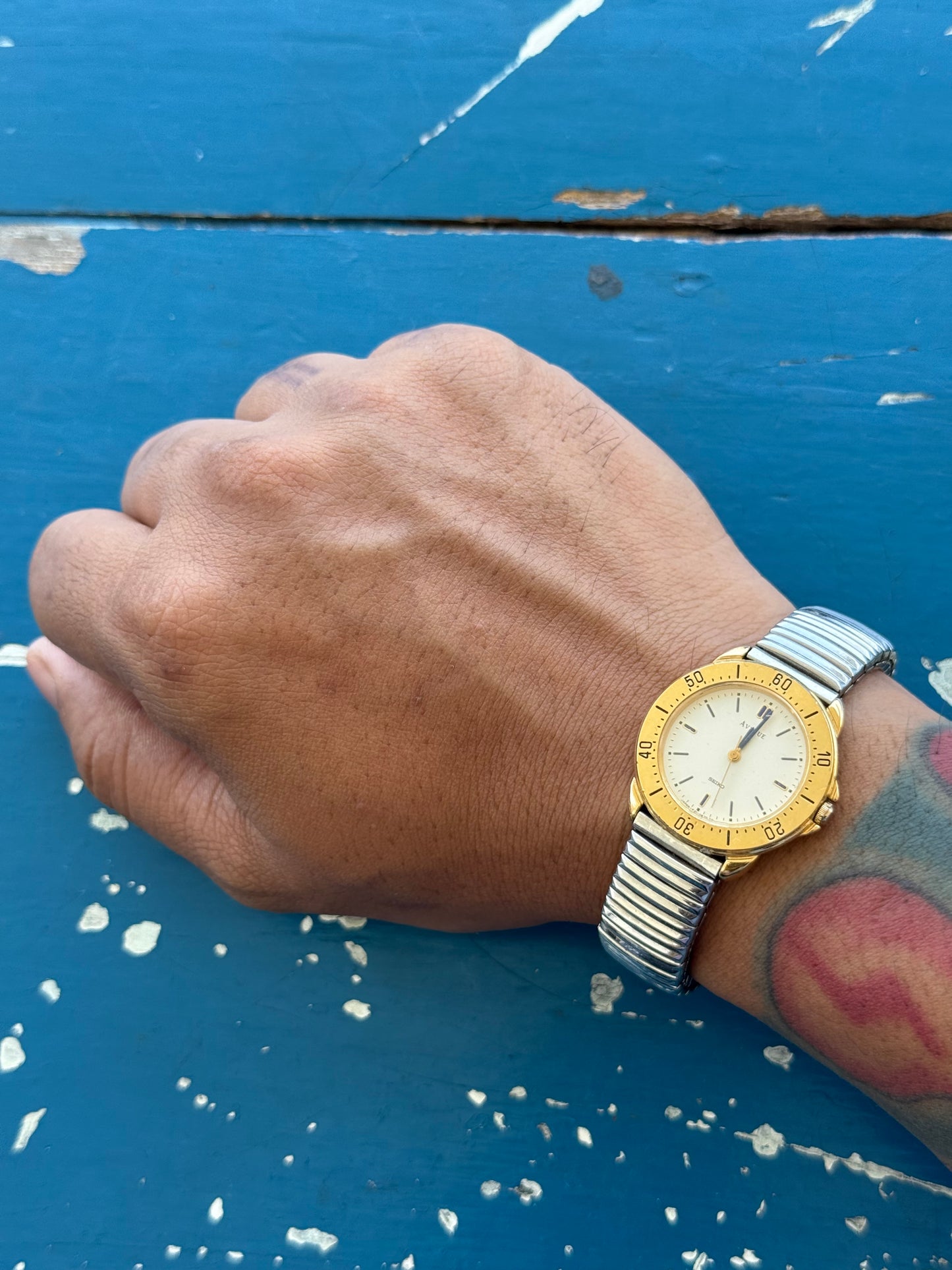 Vintage Seiko Avenue Gold Tone Watch