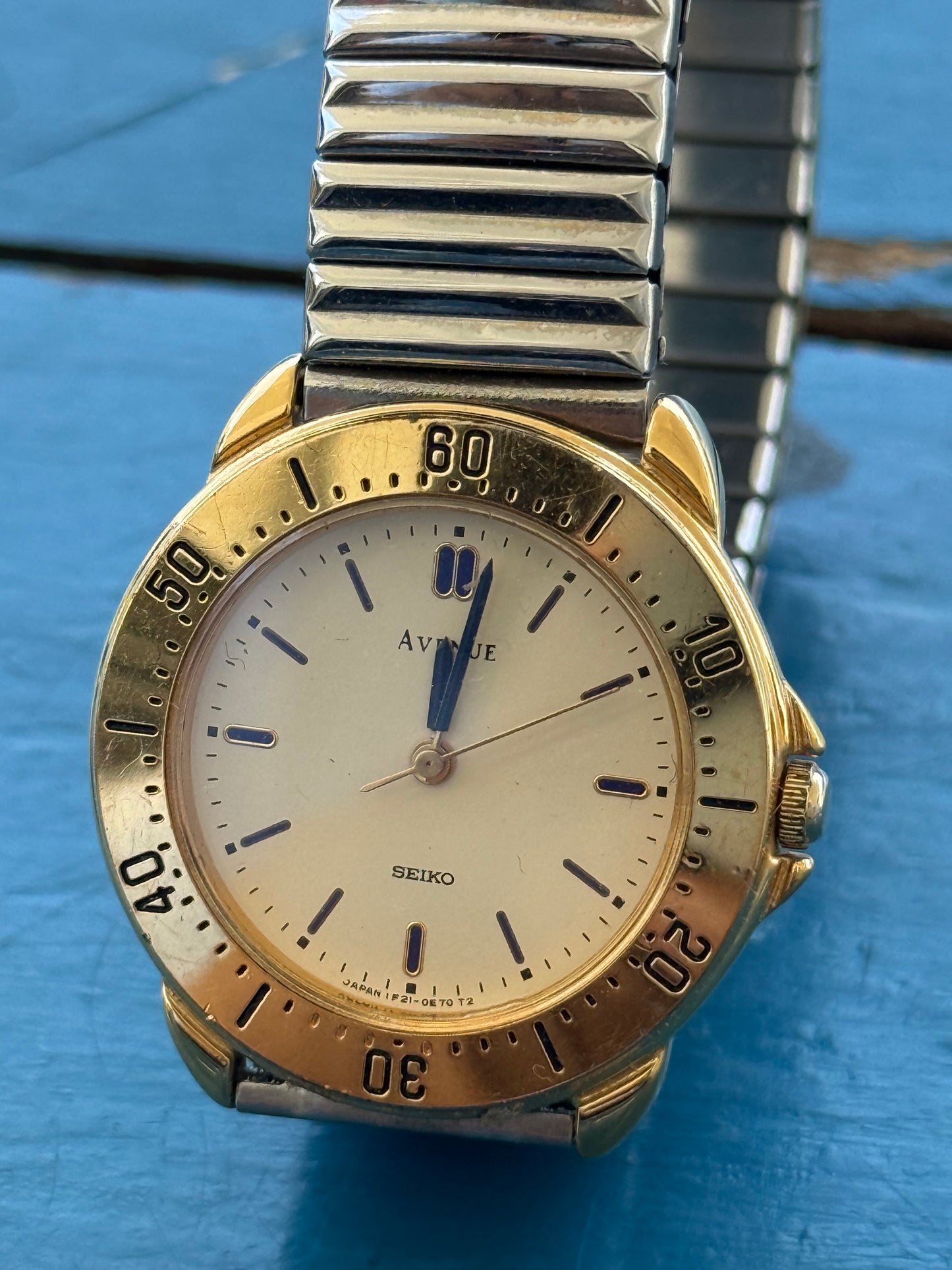Vintage Seiko Avenue Gold Tone Watch