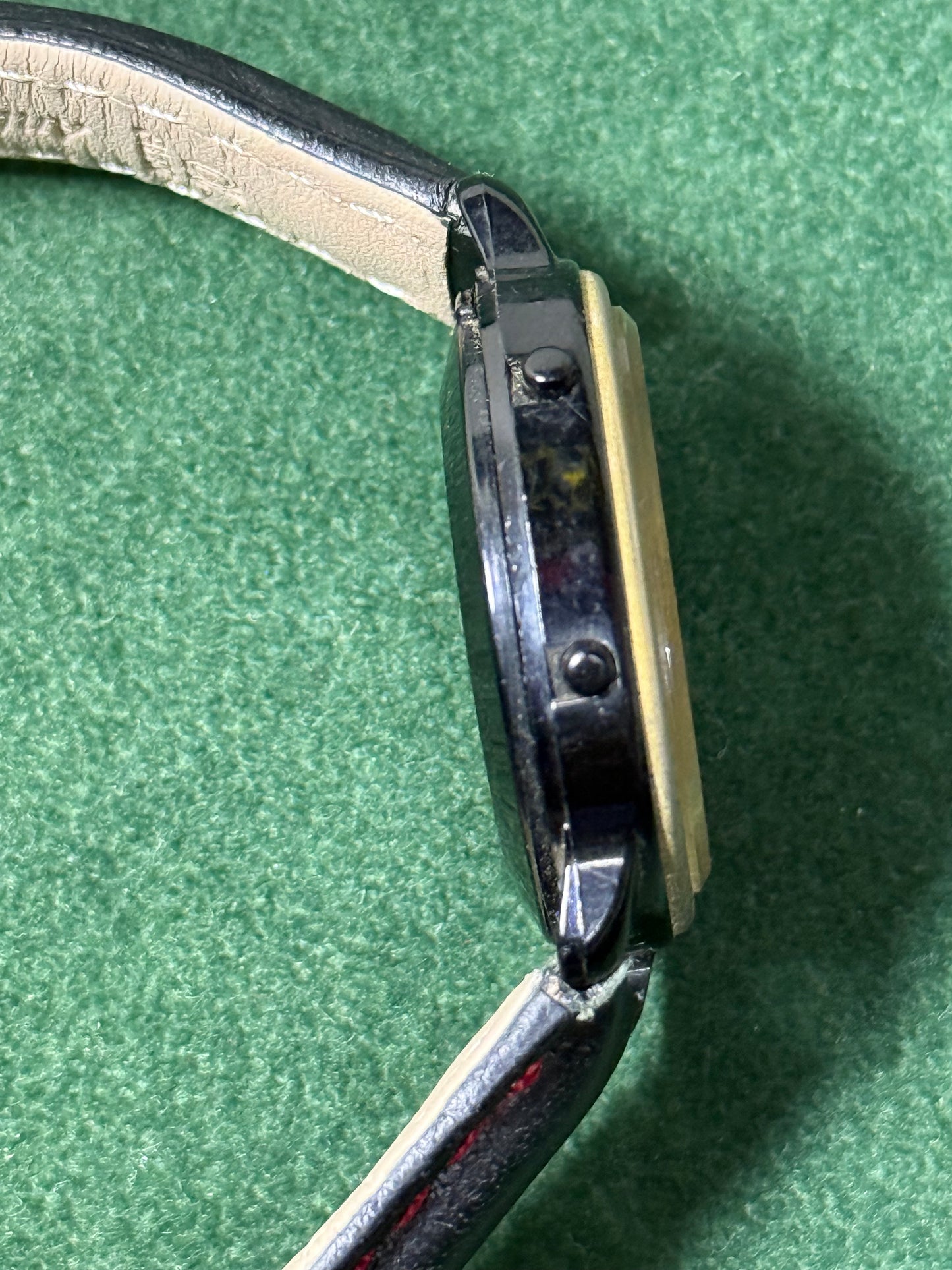 Vintage 1980s ALBA Alarm Melody Mickey & Minnie Digital Watch – Y758-5000 Japan